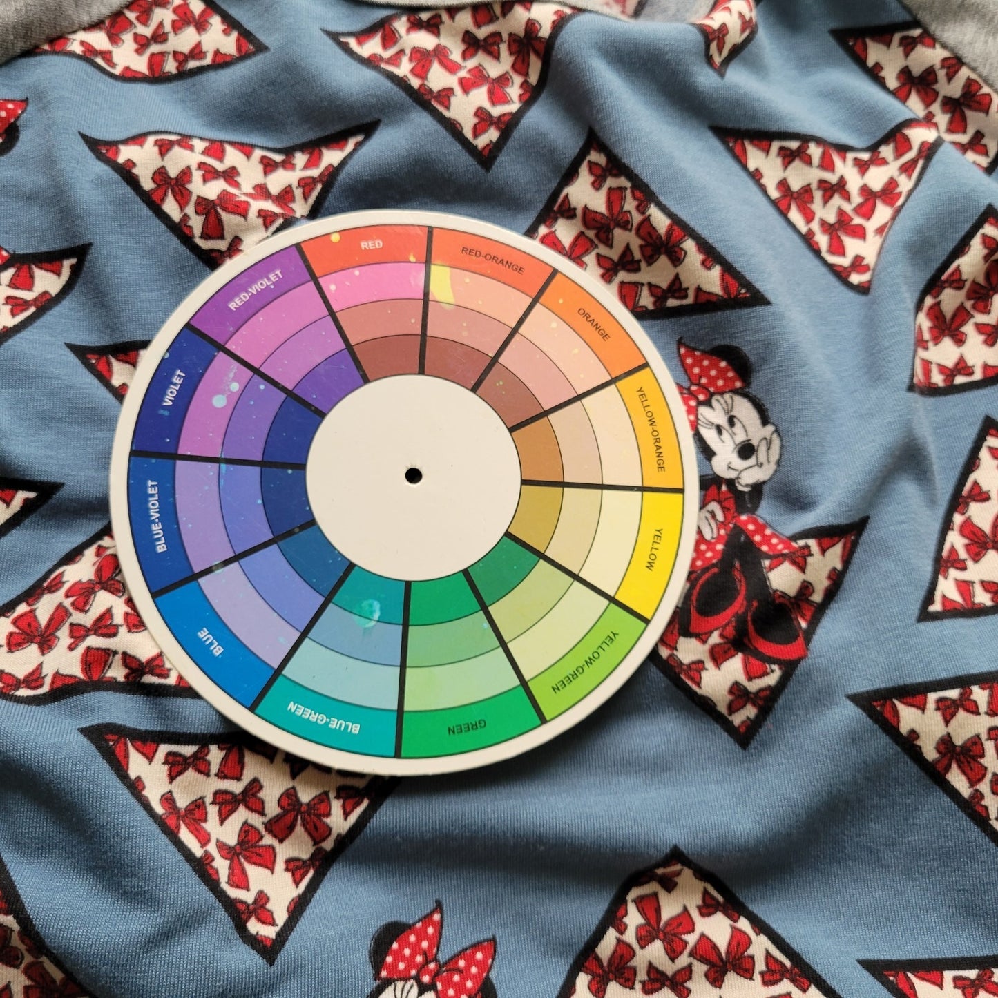 Lularoe Womens Top 2XL Plus Tee Raglan Sleeve Minnie Mouse Blue Red Poly Blend