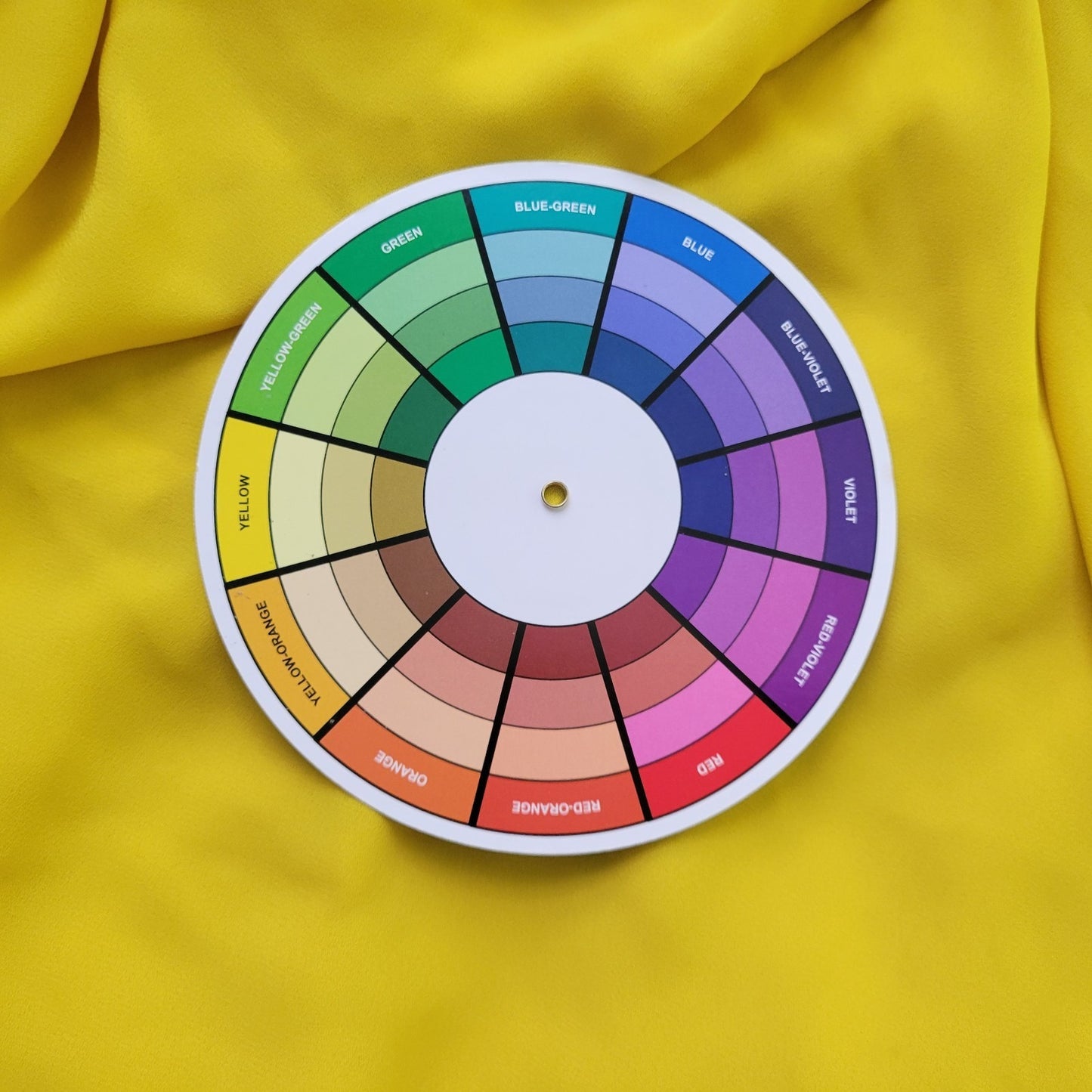 Bold Elements Womens Top 2X Plus Sleeveless Yellow Cowl Chain Neck