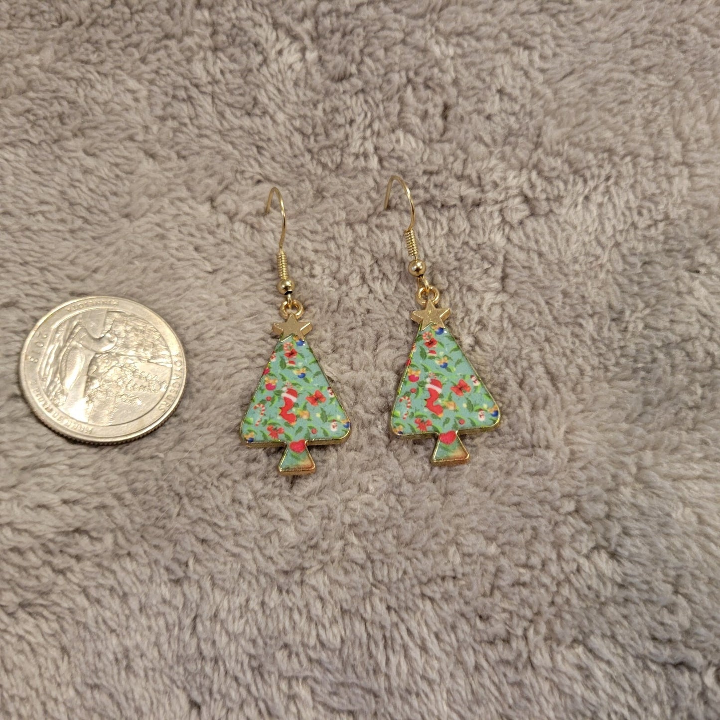 Christmas Trees #2 Womens Earrings One Pair Stockings Hanging Gold Tone Holiday