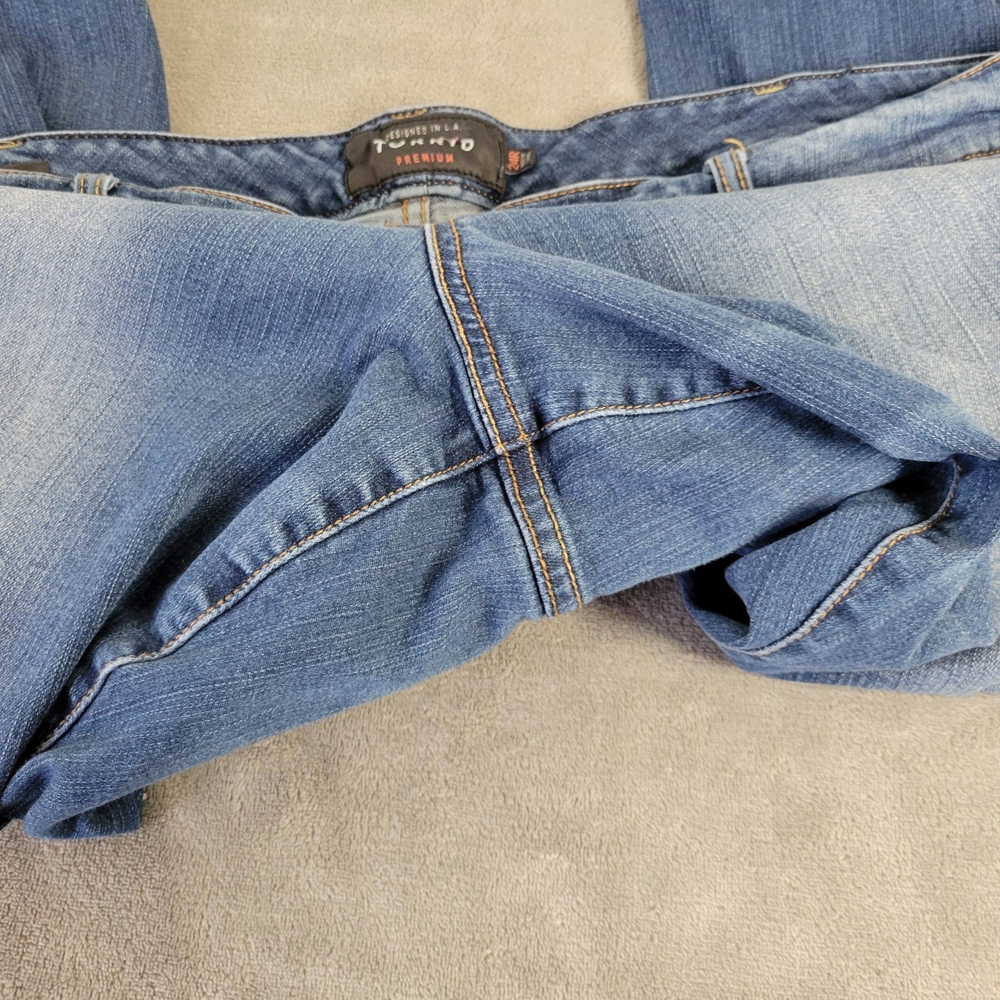 Torrid 24R Plus Size Straight Leg Jeans Medium Wash Blue Elastic Waist Stretch
