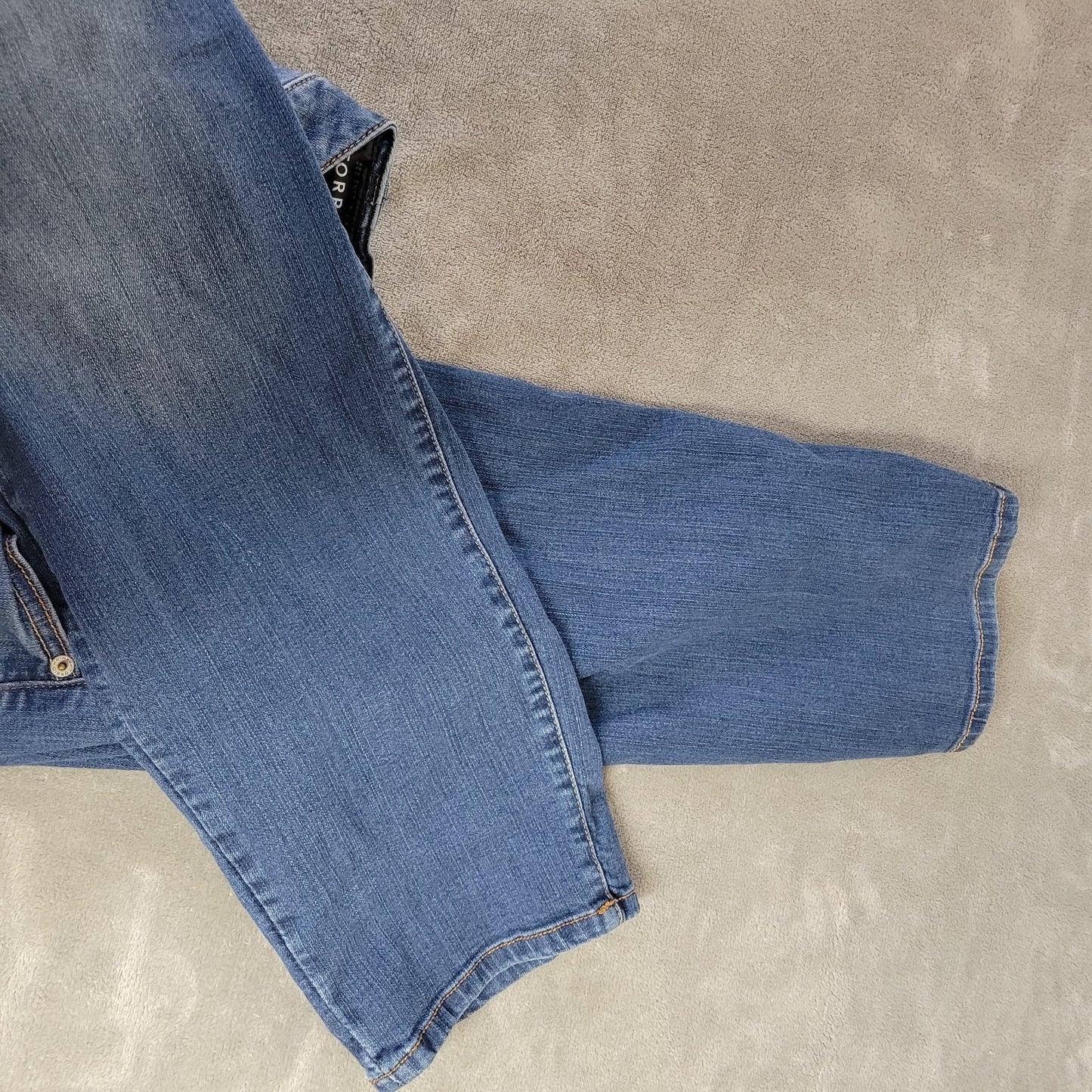 Torrid 24R Plus Size Straight Leg Jeans Medium Wash Blue Elastic Waist Stretch
