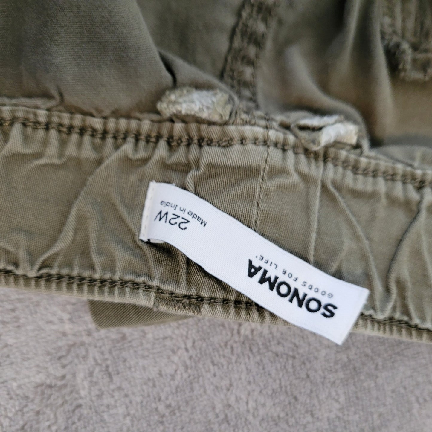 Sonoma Womens Shorts 22W Plus Cargo Pockets Army Green Comfy Lightweight Zip Fly