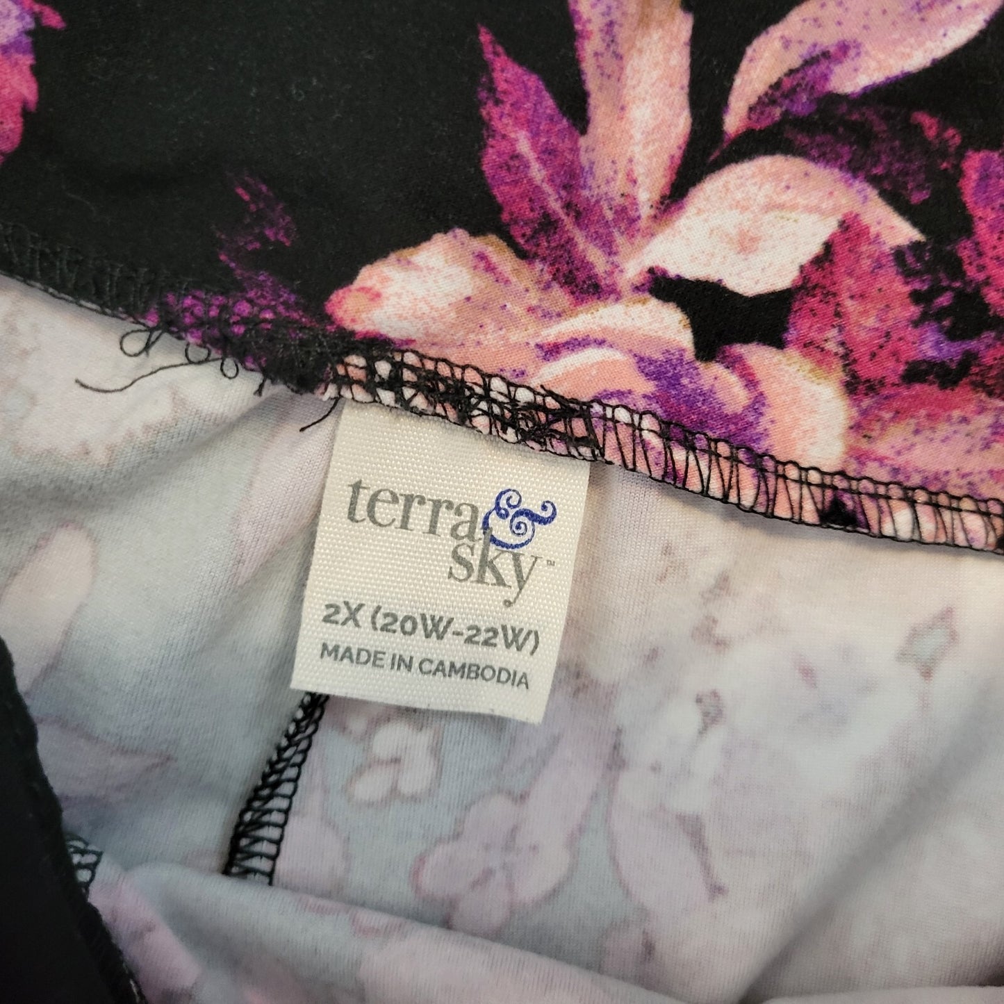 Terra Sky Womens Leggings 2X 20W 22W Pull On Purple Black Floral Lightweight