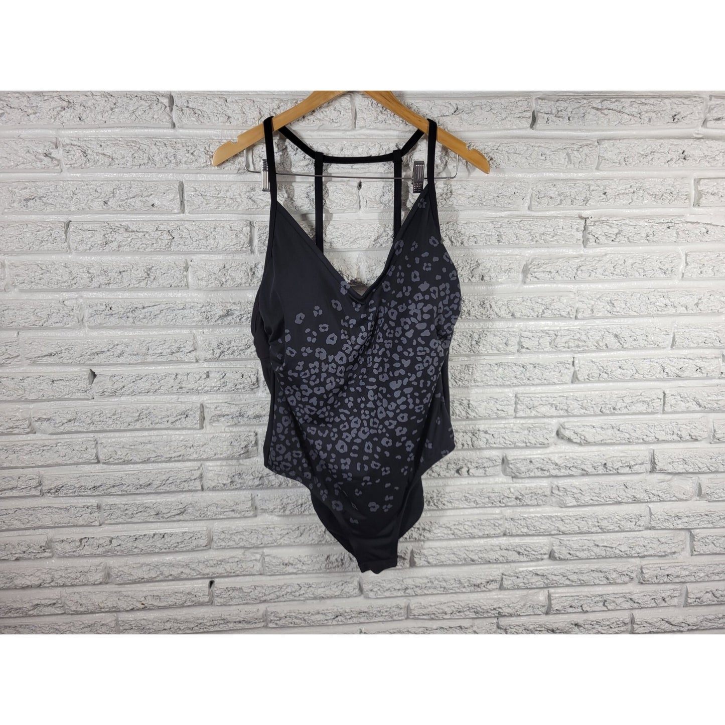 Kona Sol Womens Swimsuit 20W Plus One Piece Black Animal Print Spaghetti Bra