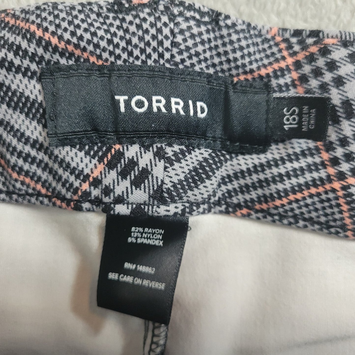 Torrid Womens Pants 18S 18P Plus Petite Black Plaid Zip Fly Straight Leg Office