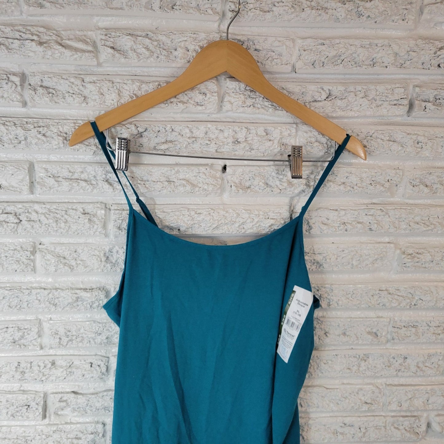 Time Tru Womens Top XL Camisole Aqua Blue Adjustable Spaghetti Strap Lightweight