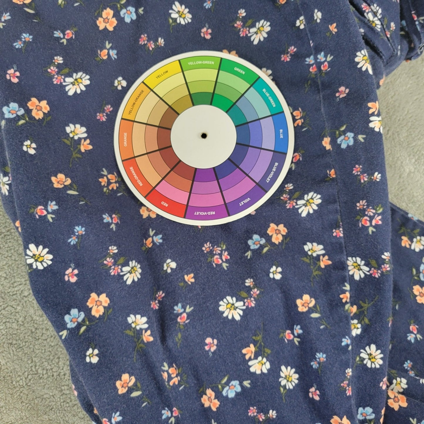 St Johns Bay Womens Pants 18W Plus Capri Blue Floral Zip Fly Pockets Comfy