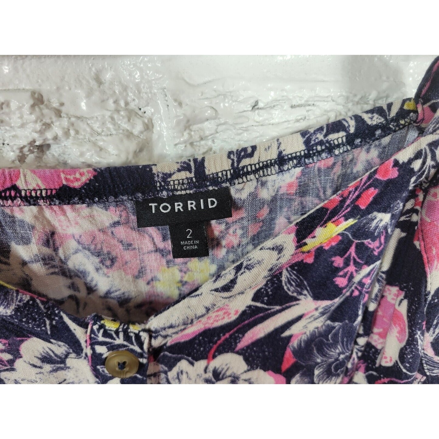 Torrid Women Top 2 2X Camisole Blue Floral Casual Adjustable Spaghetti Button Up
