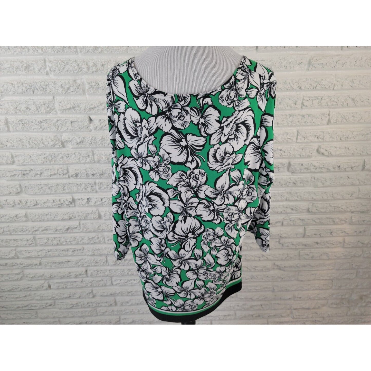 Slinky Brand Women Top 1XP Plus Petite Tunic 3/4 Sleeve Pullover Green Floral