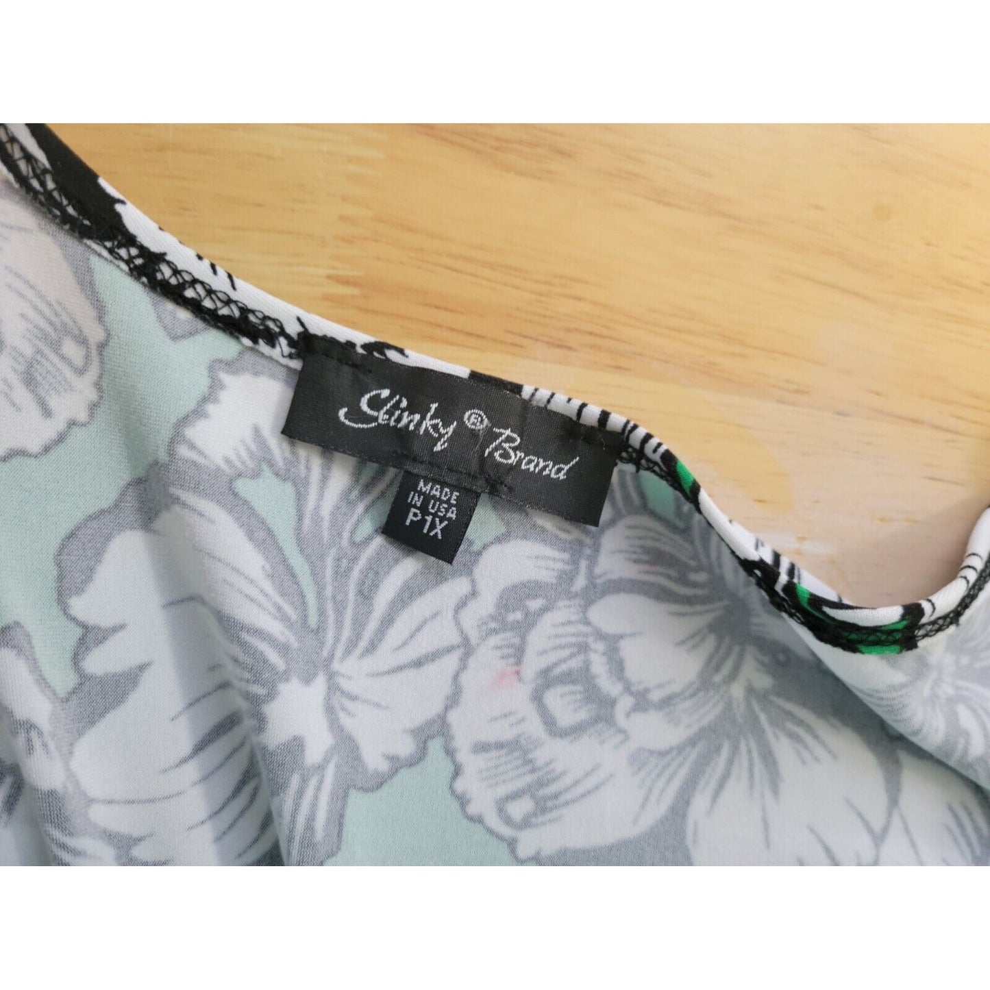 Slinky Brand Women Top 1XP Plus Petite Tunic 3/4 Sleeve Pullover Green Floral