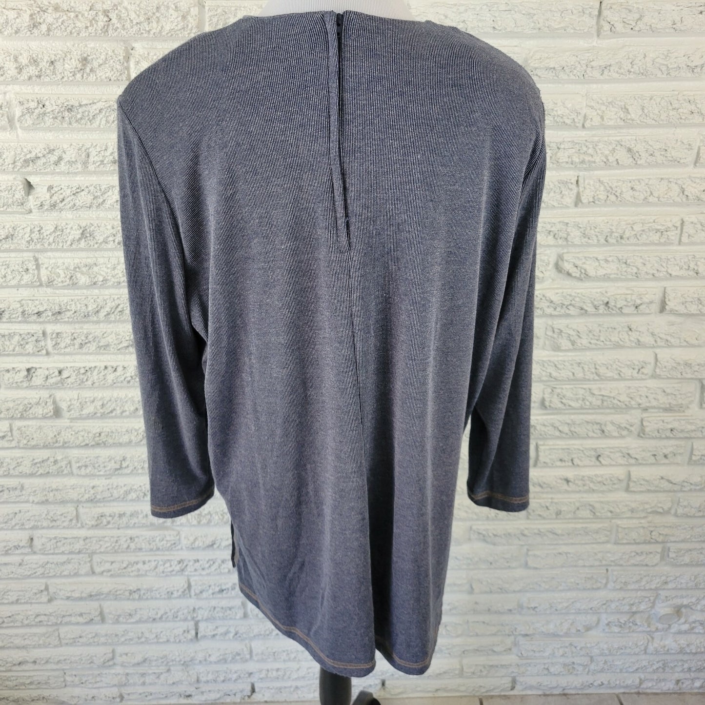 Chez California Womens Top 14W Plus Tunic Long Sleeve Gray Casual Pinstripe Zip