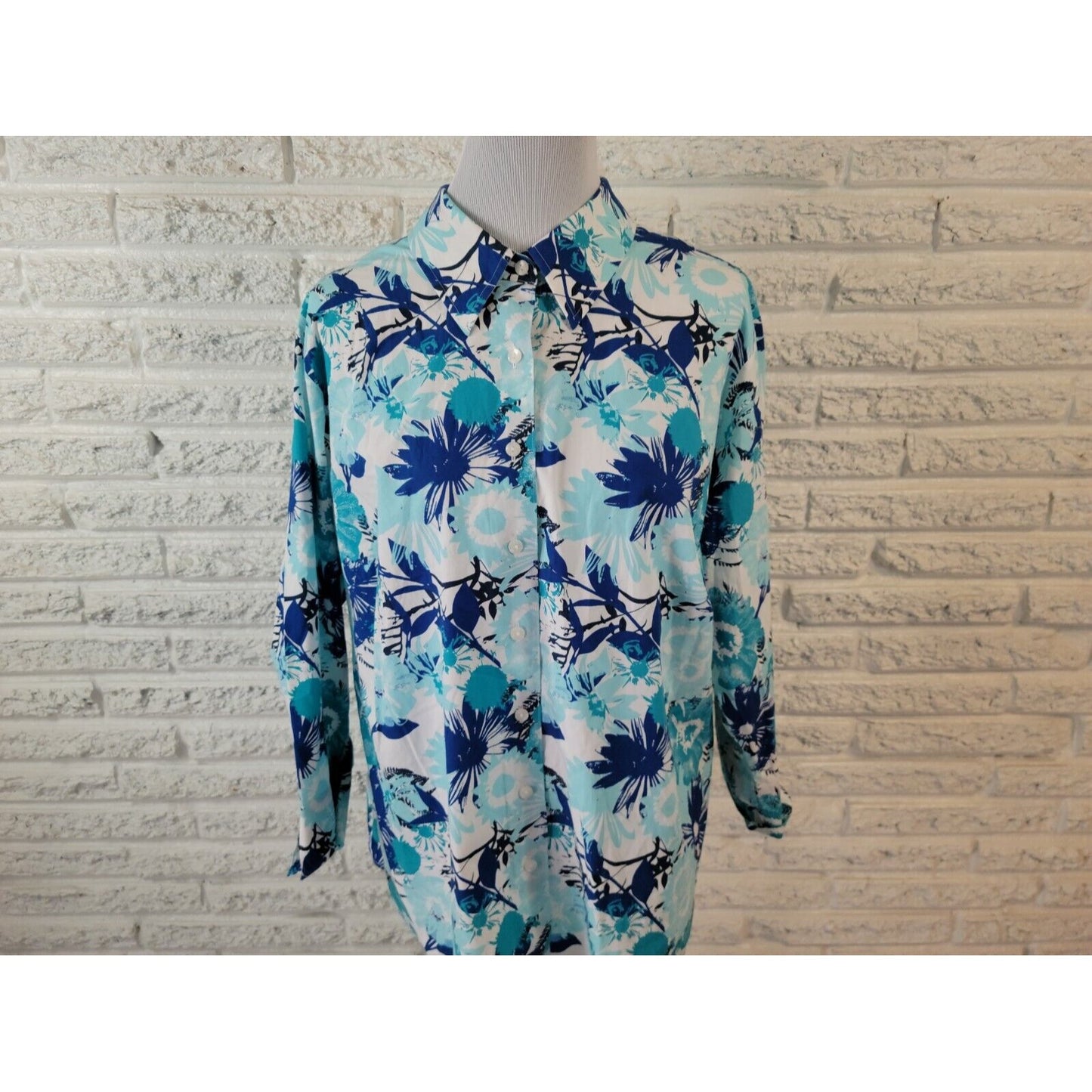 Westbound Womens Top 20W Plus Collar Button Up Wrinkle Free Cotton Blue Floral
