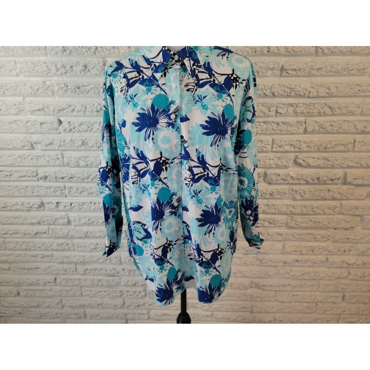 Westbound Womens Top 20W Plus Collar Button Up Wrinkle Free Cotton Blue Floral