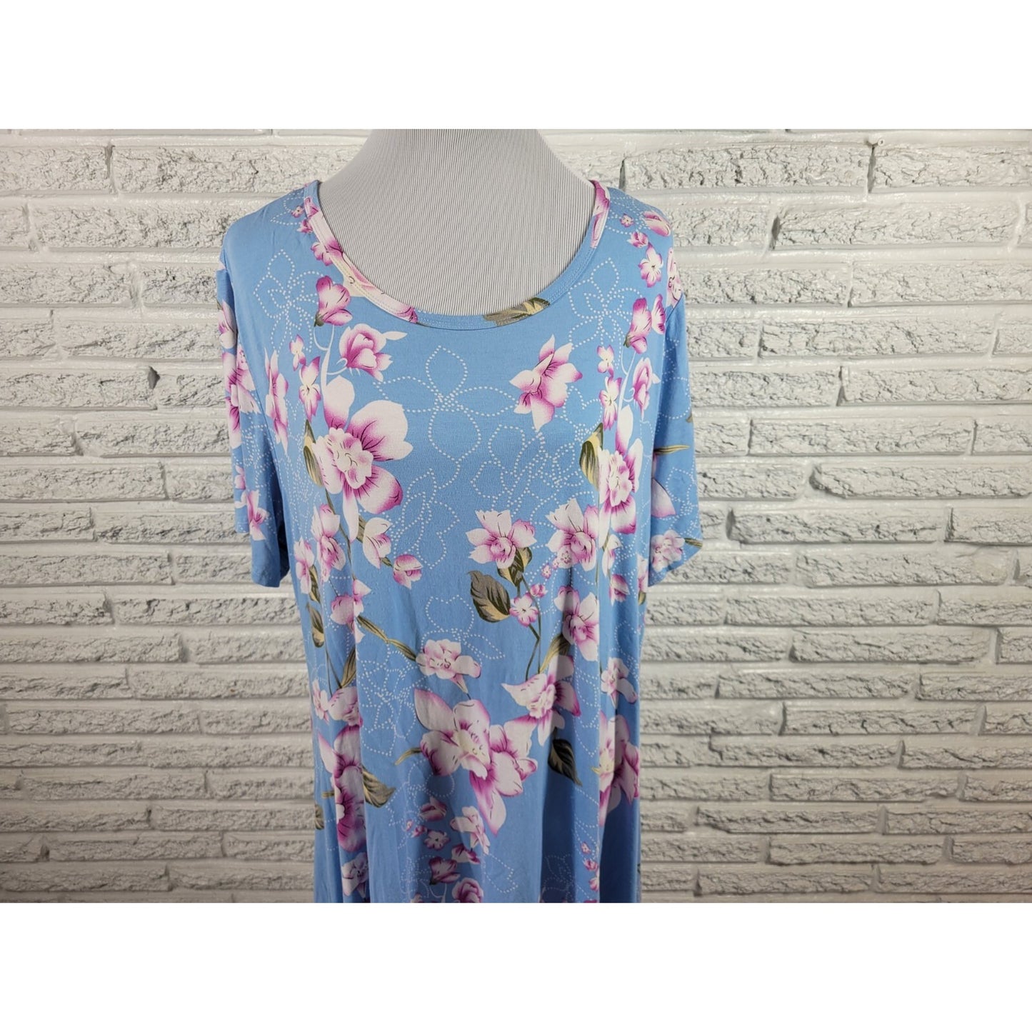 Bishuige Women Top 3XL Plus Tee Tunic Short Sleeve Blue Floral Casual Shark Bite