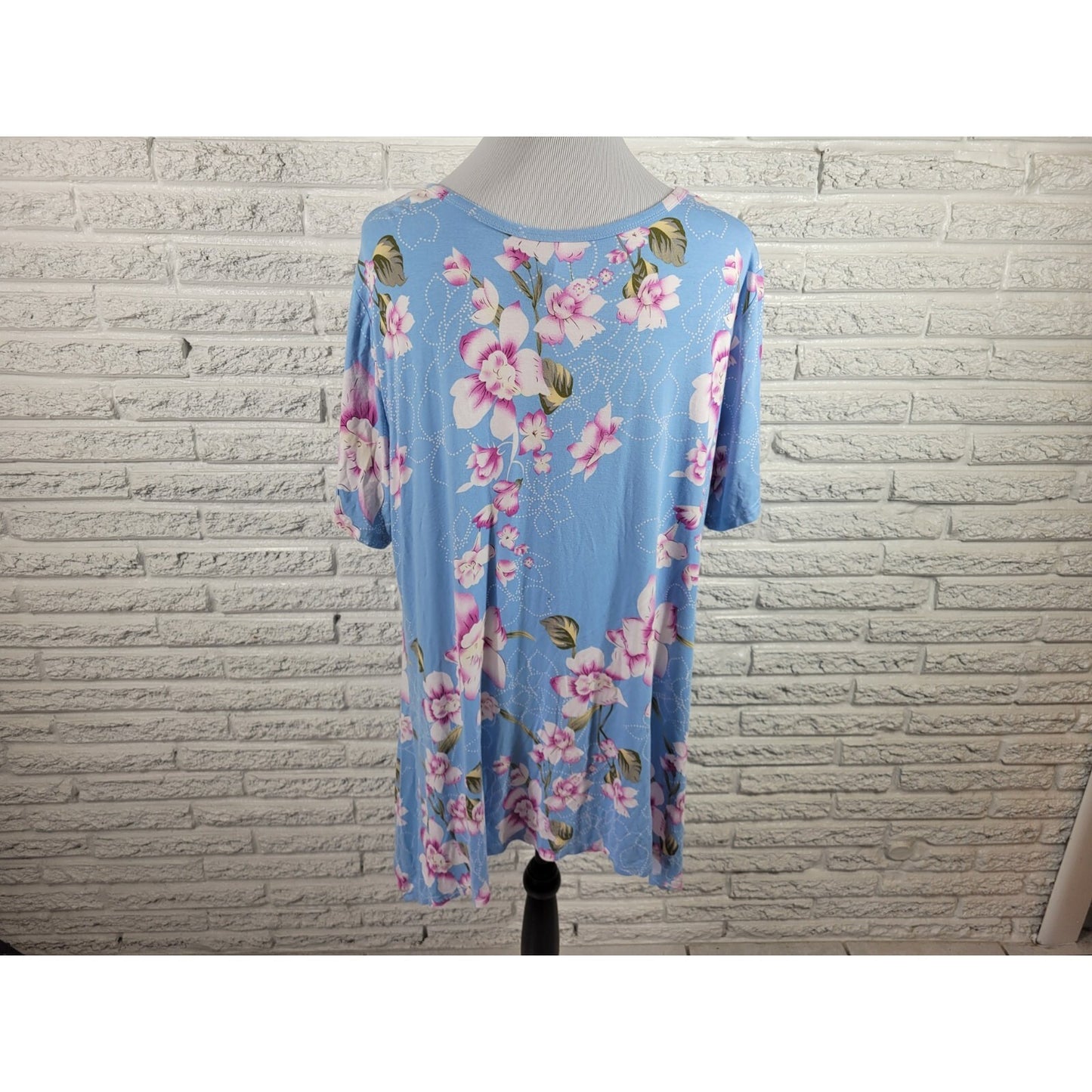 Bishuige Women Top 3XL Plus Tee Tunic Short Sleeve Blue Floral Casual Shark Bite