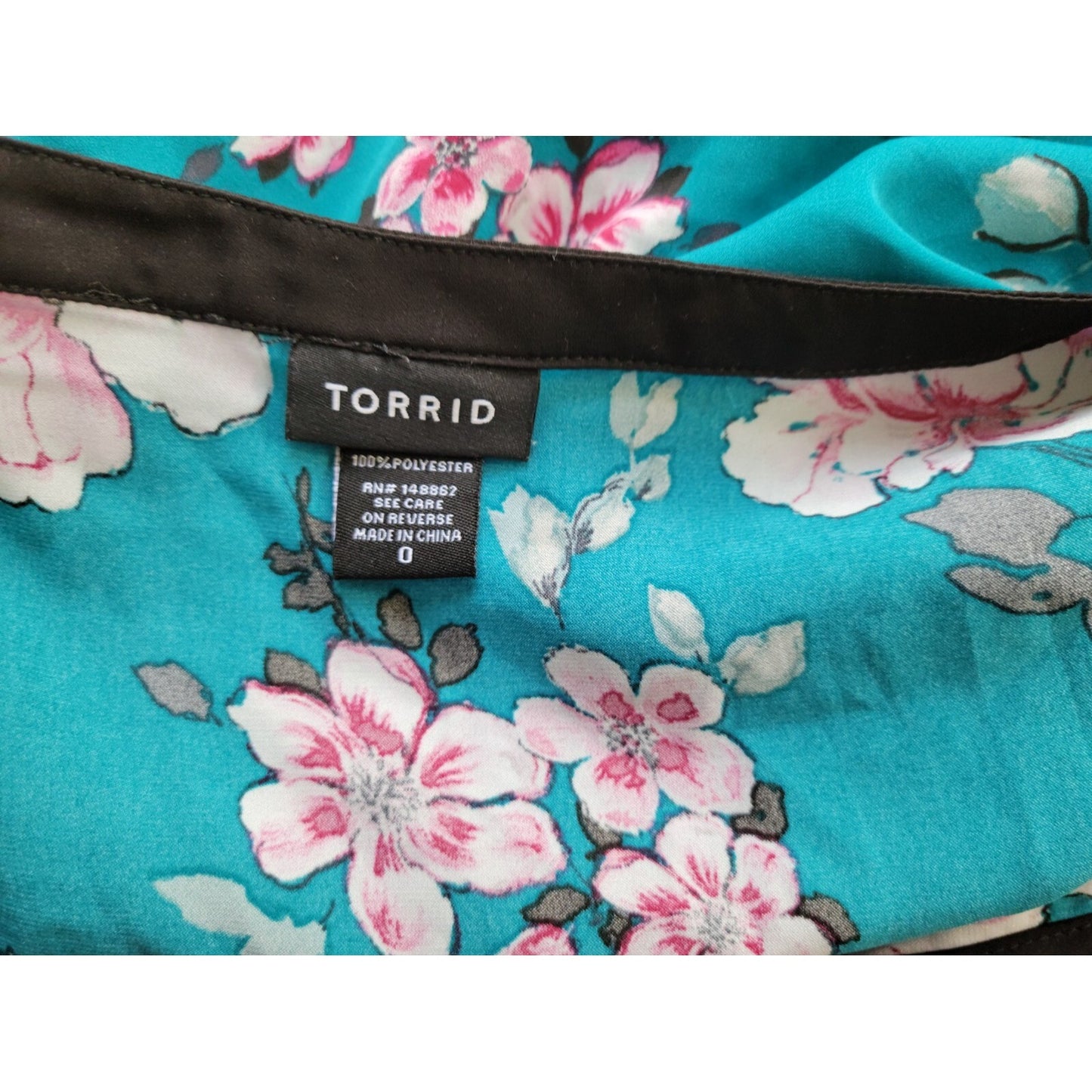 Torrid Womens Top 0 0X Plus Pullover Sleeveless Blue Floral VNeck Polyester