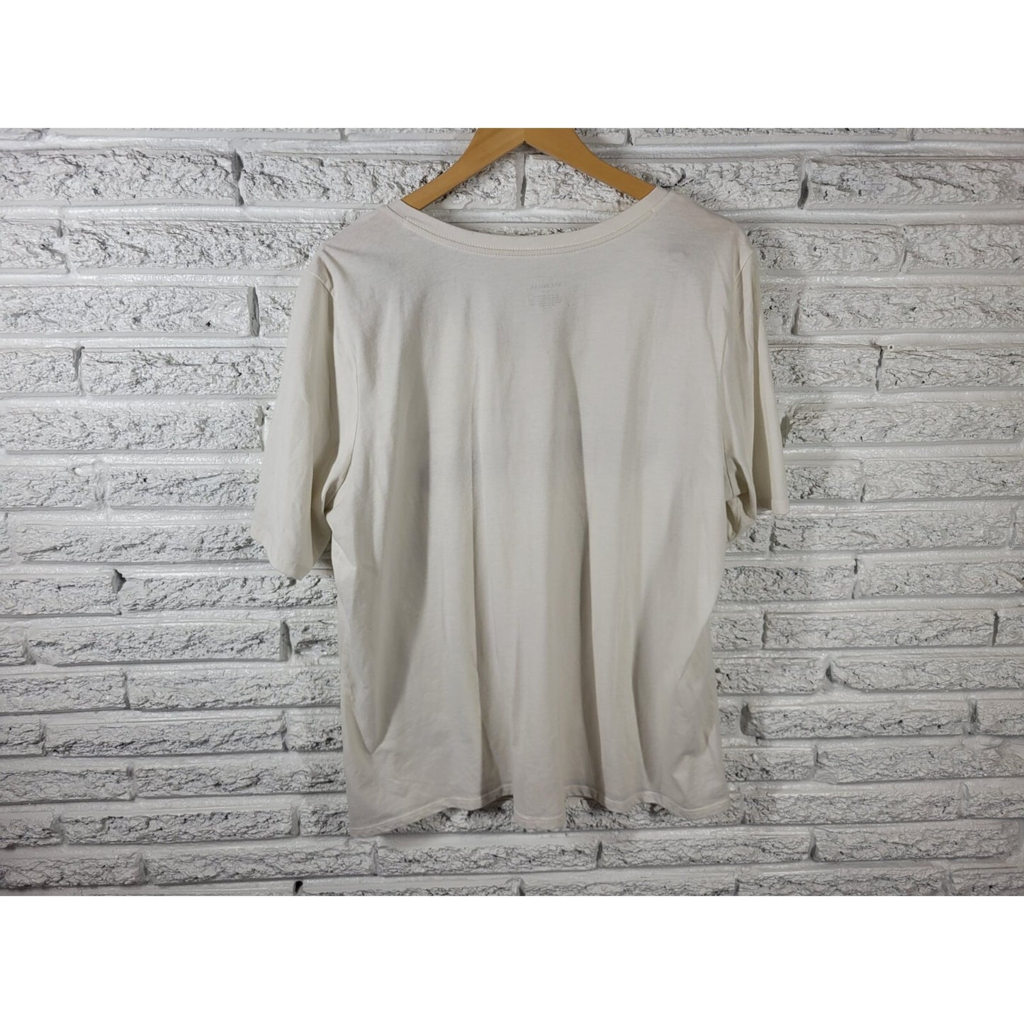 Lane Bryant Womens Top 18 20 Plus Tee We Are All One White Hearts Cotton Blend