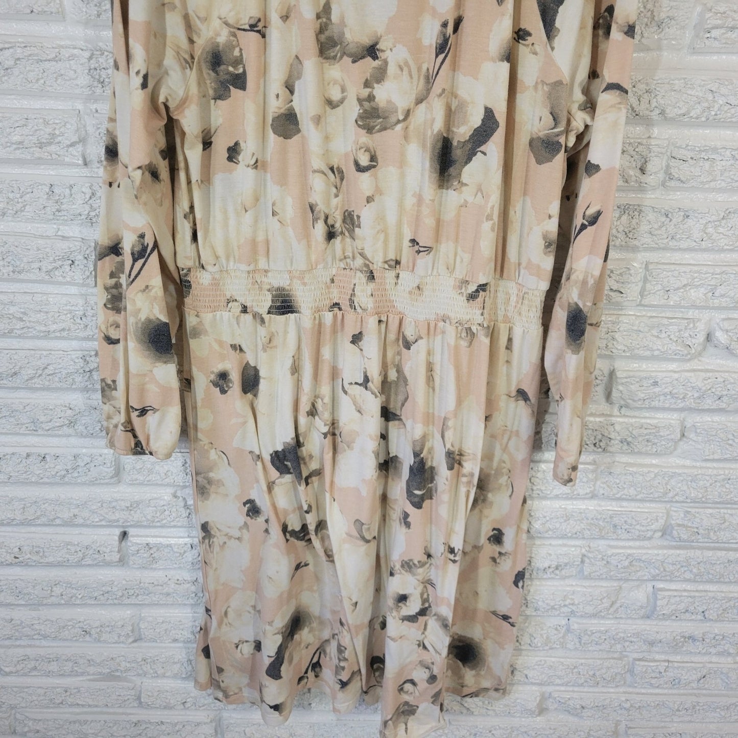 Lularoe Womens Dress 2XL Plus Sheath Long Sleeve Beige Green Floral Keyhole