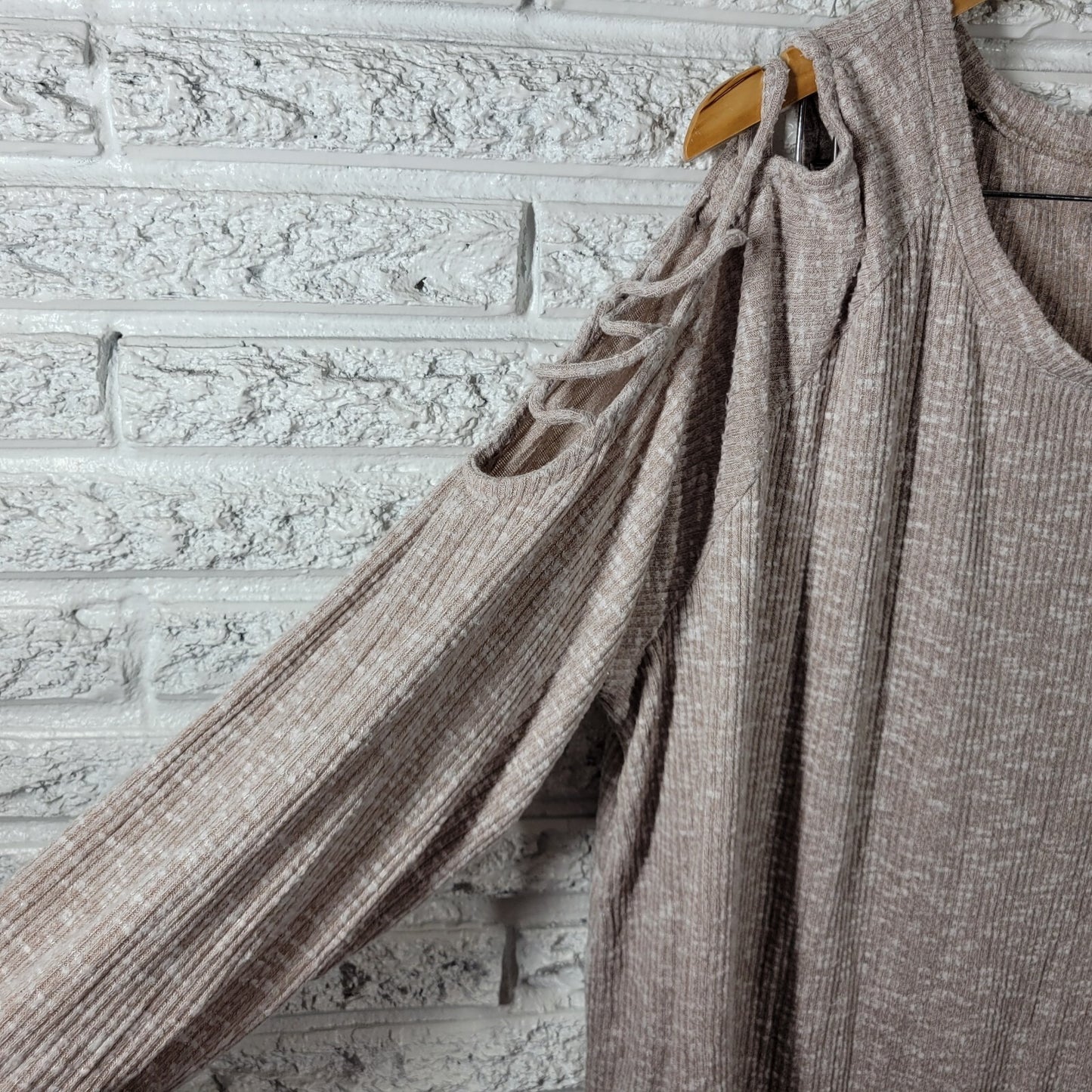 Cato Est 1946 Womens Sweater 22W 24W Lattice Sleeve Beige Lightweight Comfy