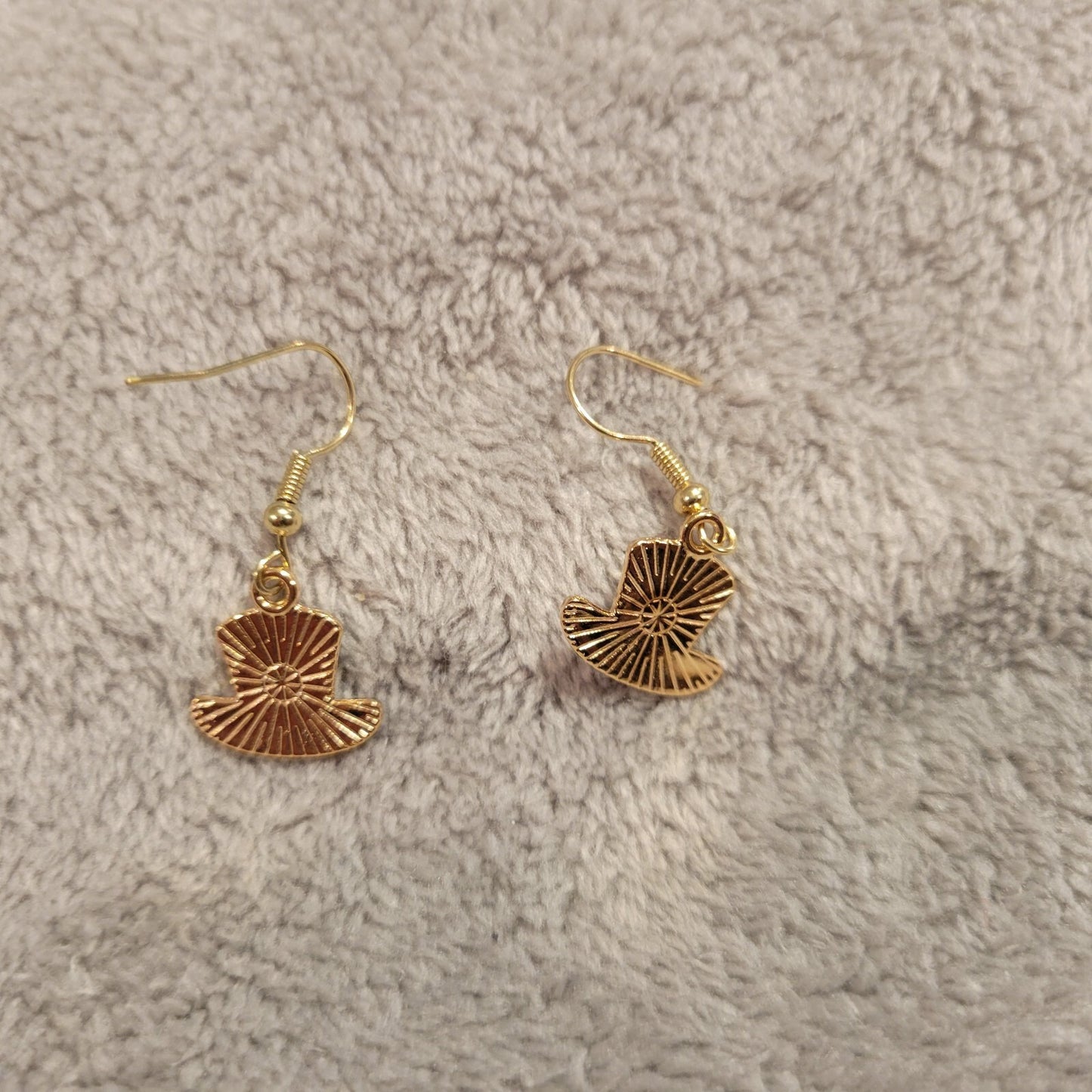 Fourth of July Patrotic Womens Earrings One Pair Uncle Sam Hat Hanging Dangle