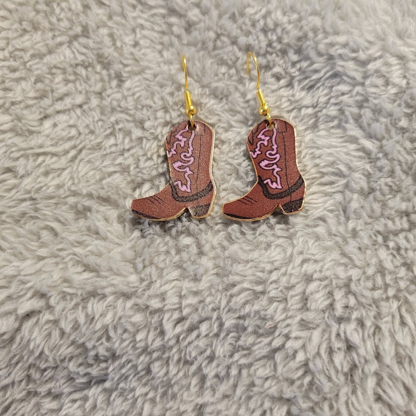 Cowgirl Boot Earrings Brown Pink Gold Tone Western Rodeo Dangle Drop Fashion