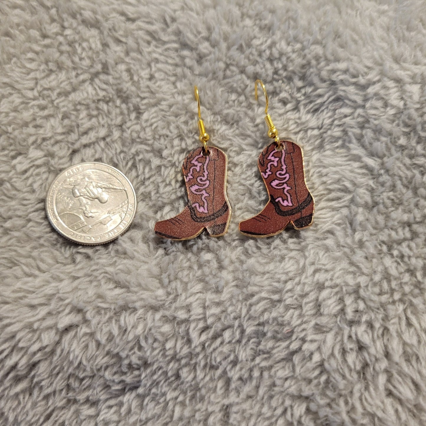 Cowgirl Boot Earrings Brown Pink Gold Tone Western Rodeo Dangle Drop Fashion