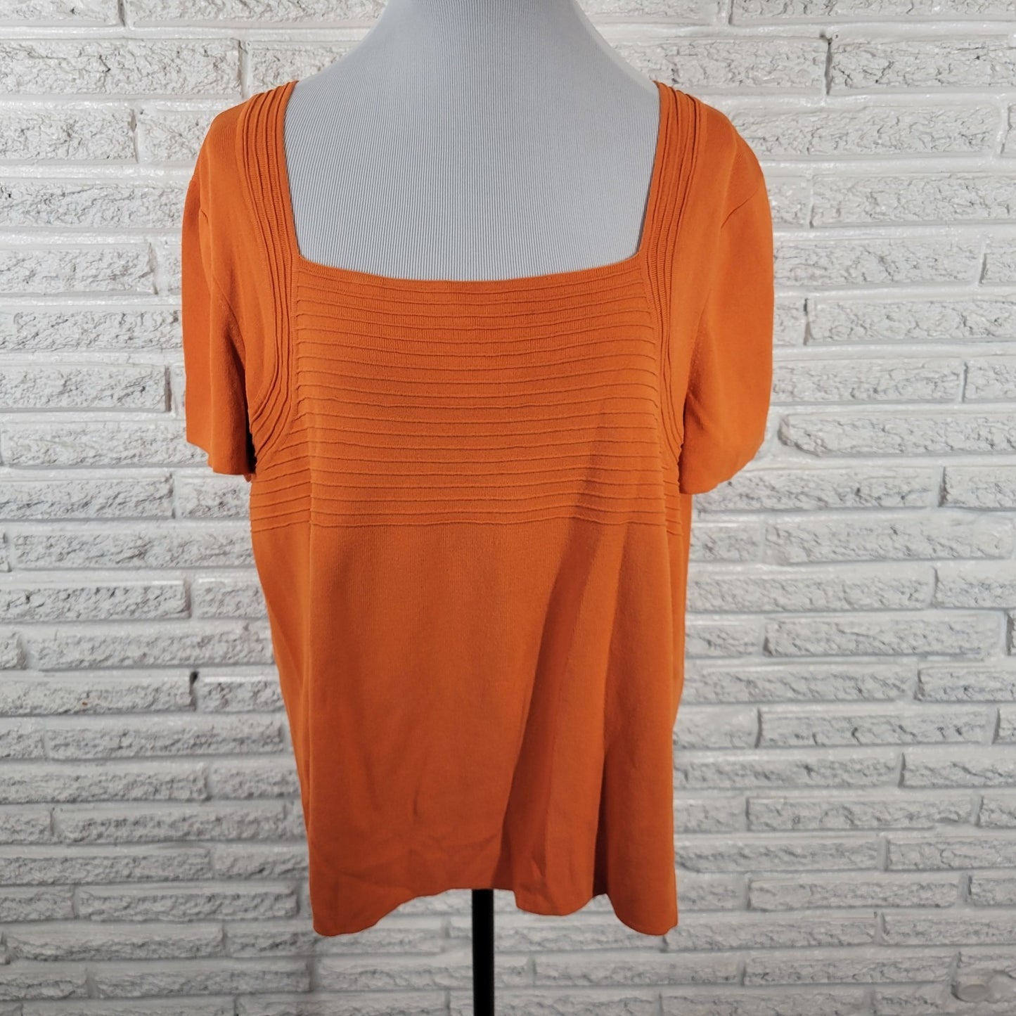 Cable Gauge Womens Top 2X Plus Short Sleeve Orange Pintucked Nylon Viscose Comfy