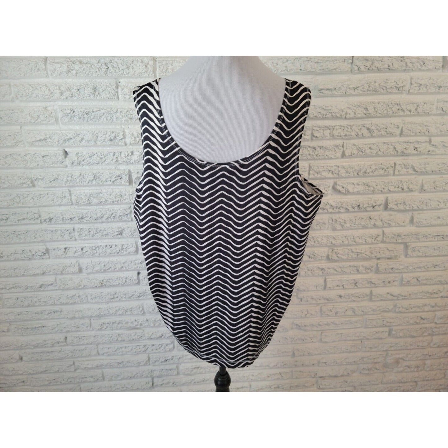 Avenue Womens Top 26 28 Plus Tank Black Geometric Pullover Nylon Spandex