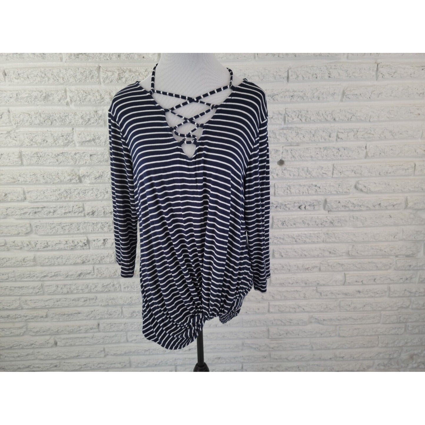 Maurices Women Top Extra Large XL Criss Cross Knit Lace Up Stripe Casual Stretch