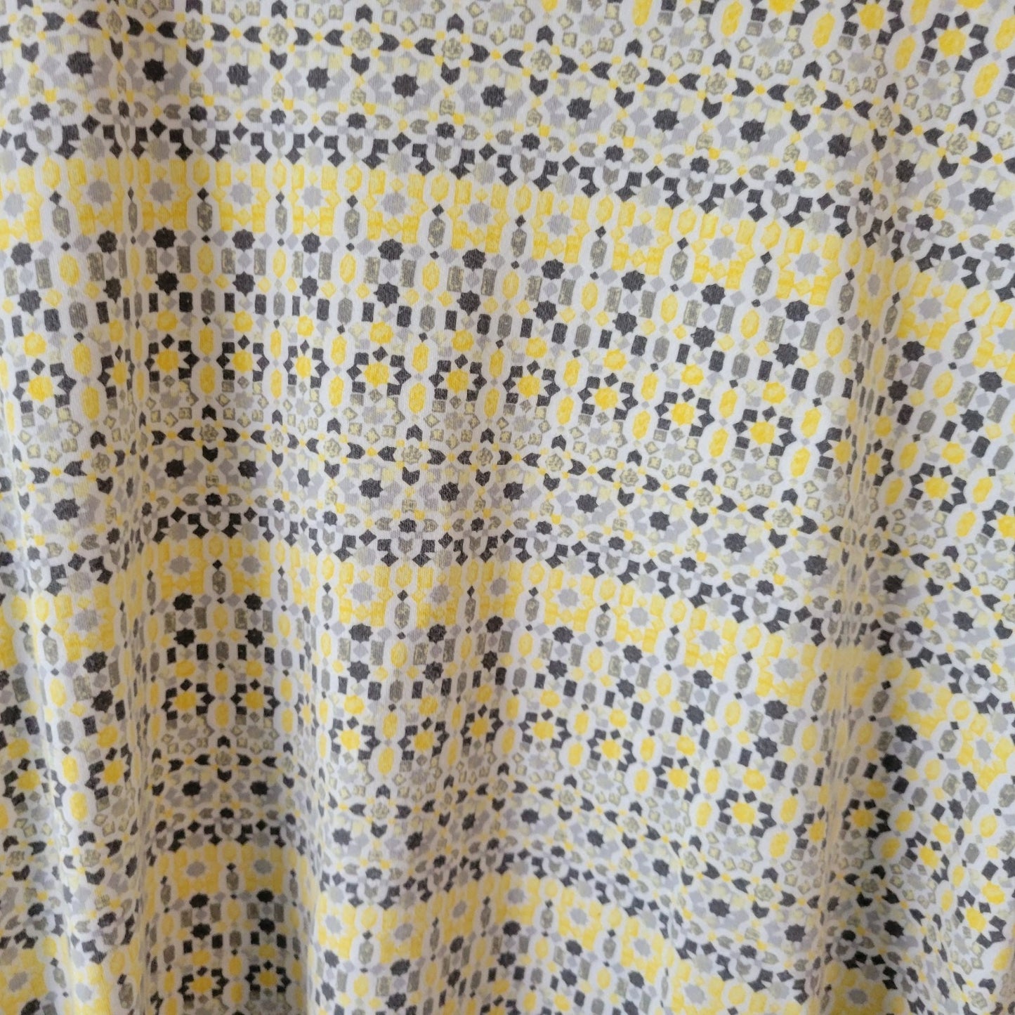 Croft Barrow Womens Top 3X Plus Tee Classic Short Sleeve Gray Yellow Geometric