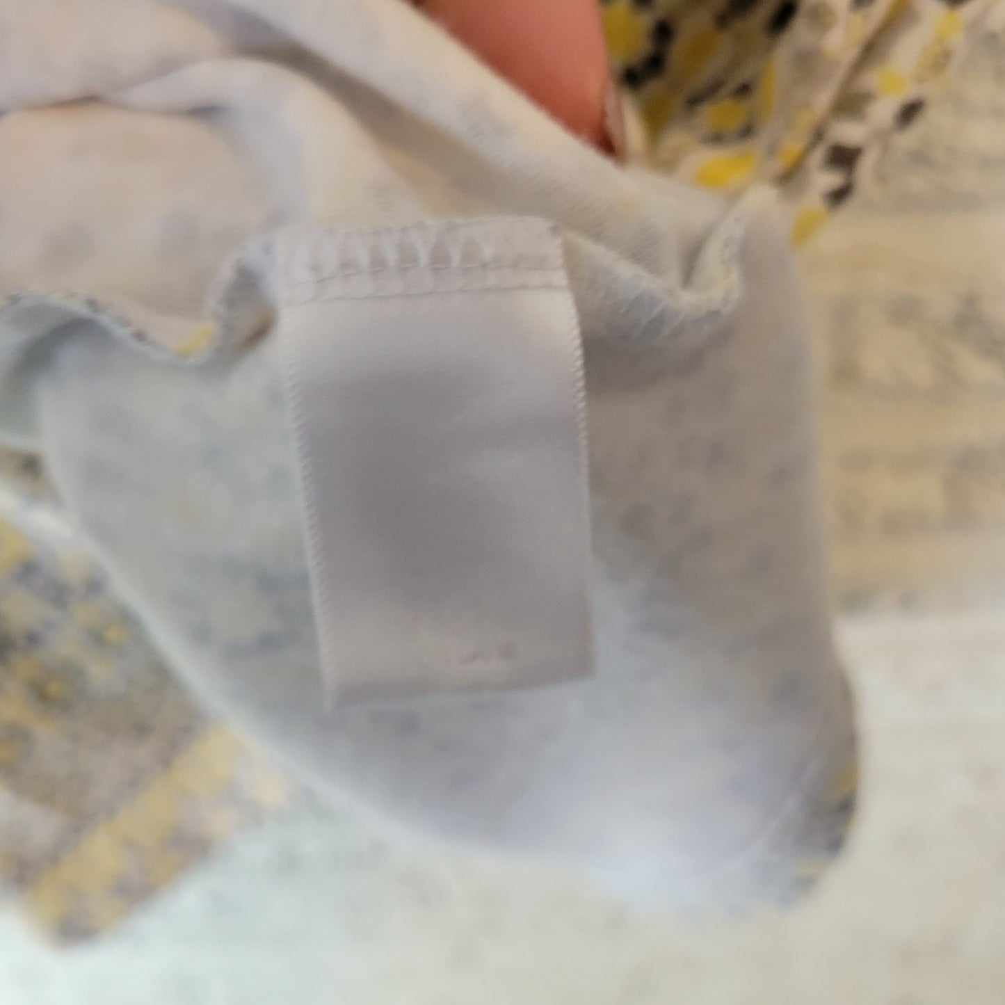 Croft Barrow Womens Top 3X Plus Tee Classic Short Sleeve Gray Yellow Geometric