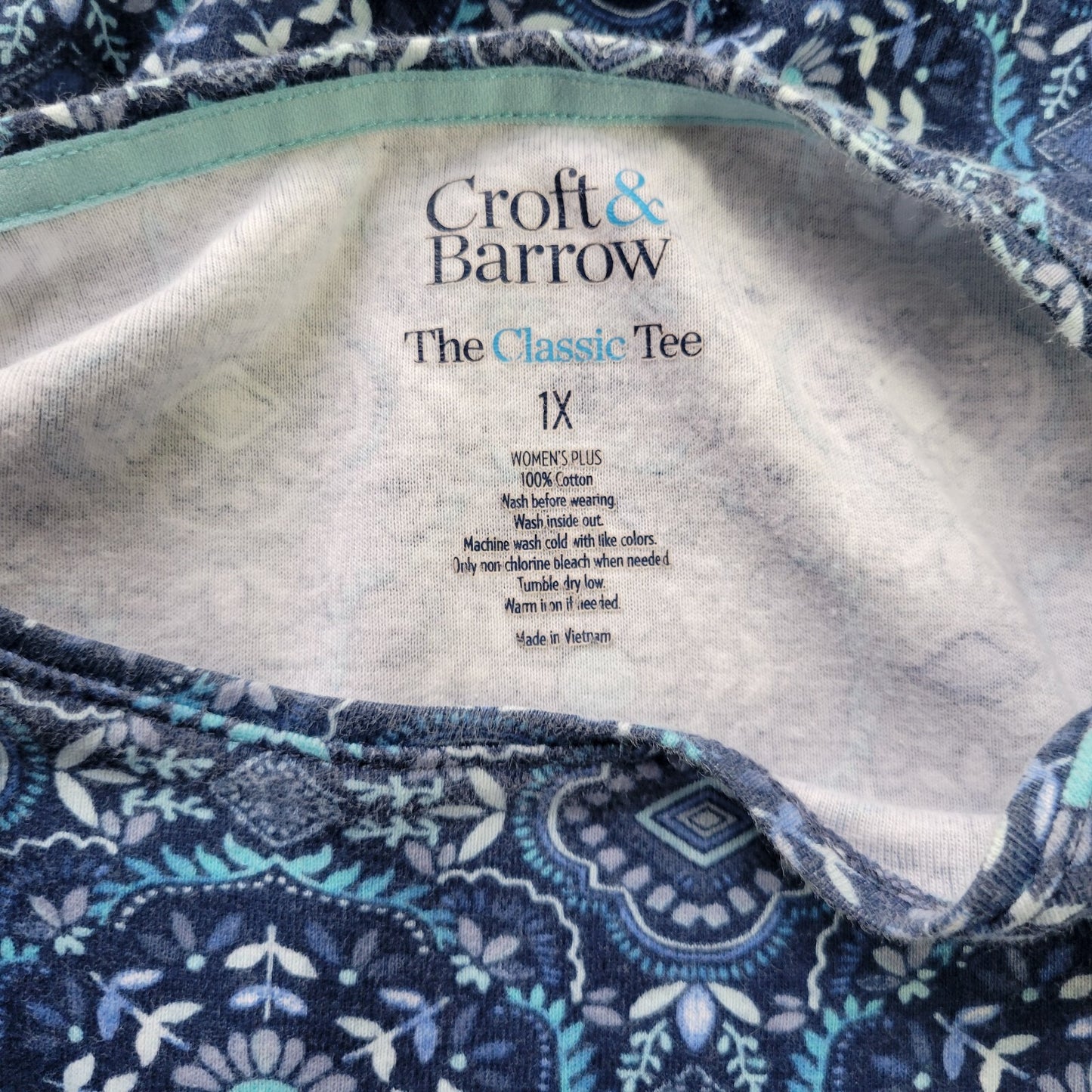 Croft Barrow Womens Top 1X Plus Tee Short Sleeve Blue Floral Geometric Cotton