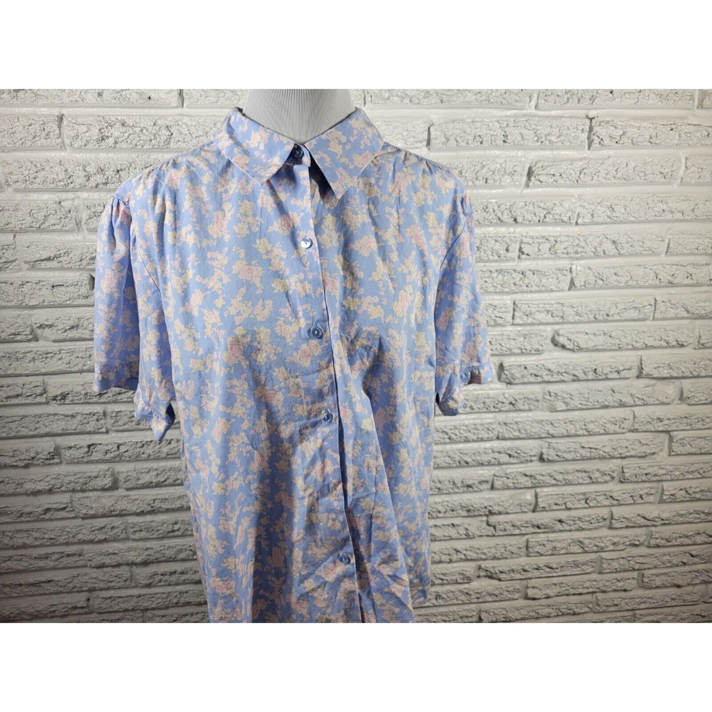 Liz Claiborne Elizabeth Womens Top 20 Short Sleeve Cotton Button Up Blue Floral