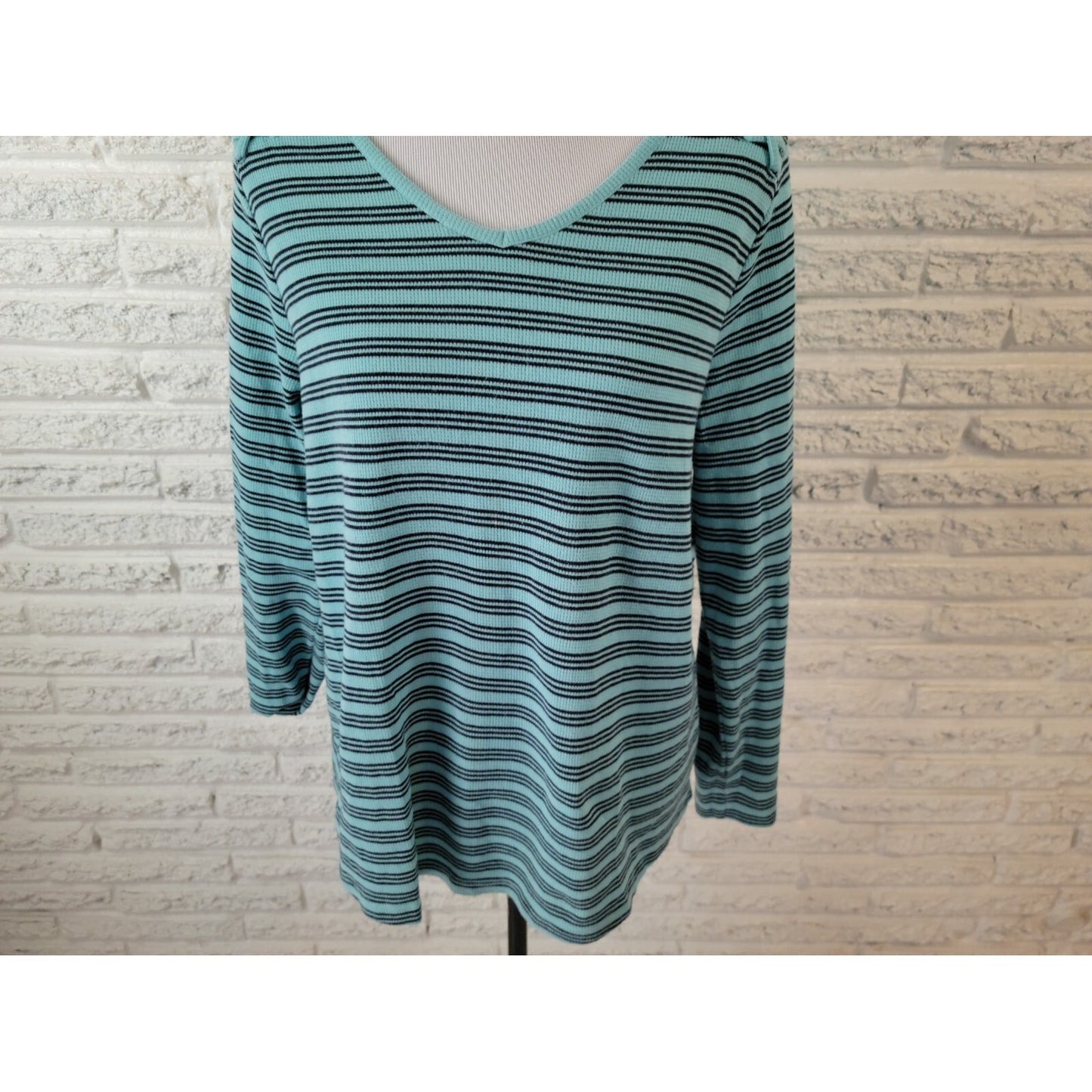 CJ Banks Women Top Extra Large Waffle Knit Blue Stripe VNeck Casual Comfy