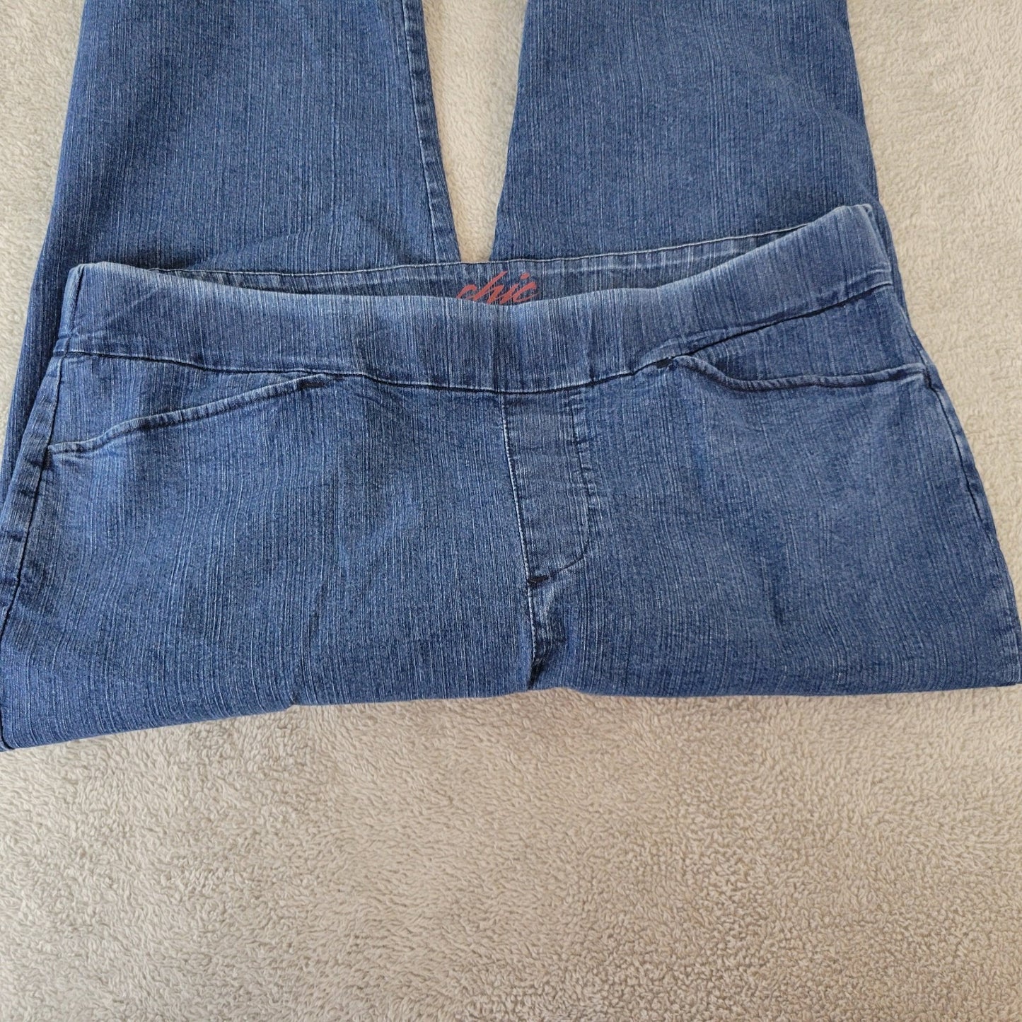 Chic Women Jeans 18 Plus Capri Pull On Medium Blue Denim Wash Cotton Blend Comfy