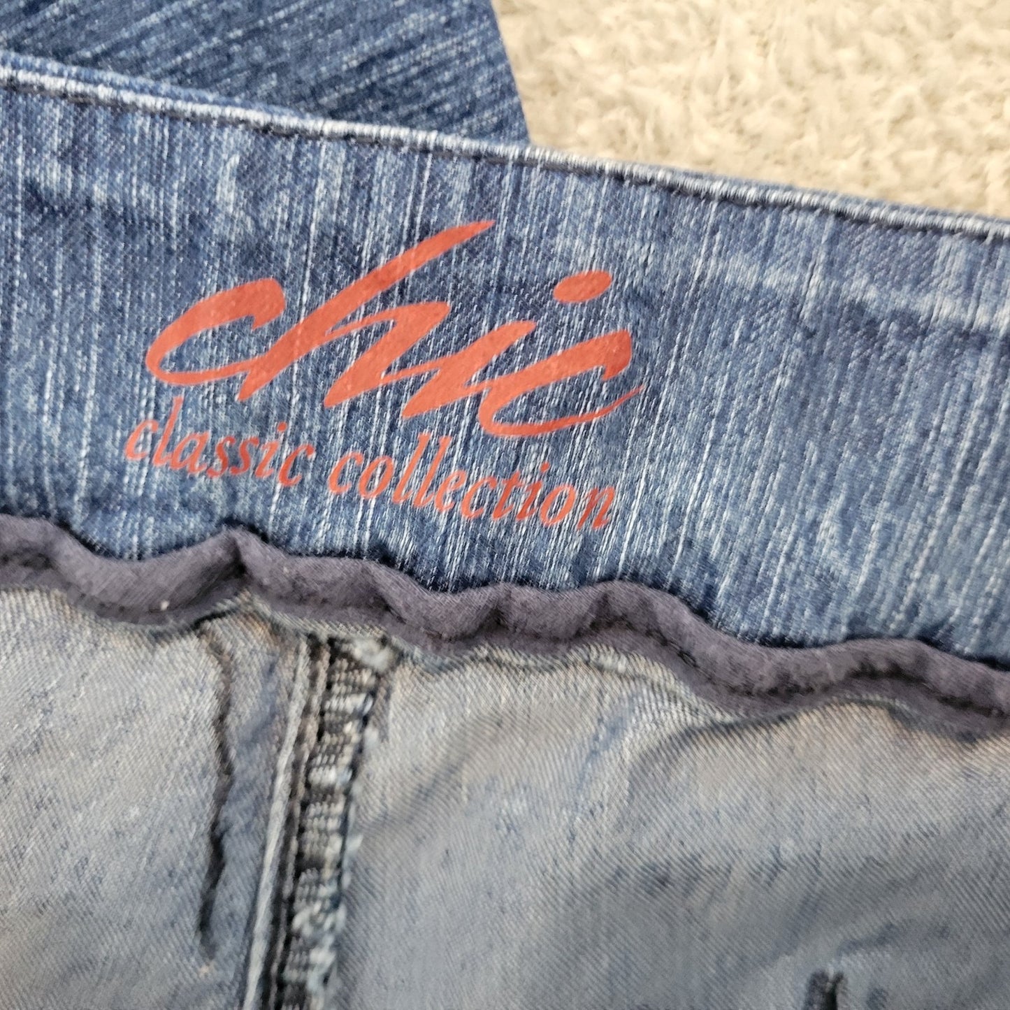 Chic Women Jeans 18 Plus Capri Pull On Medium Blue Denim Wash Cotton Blend Comfy