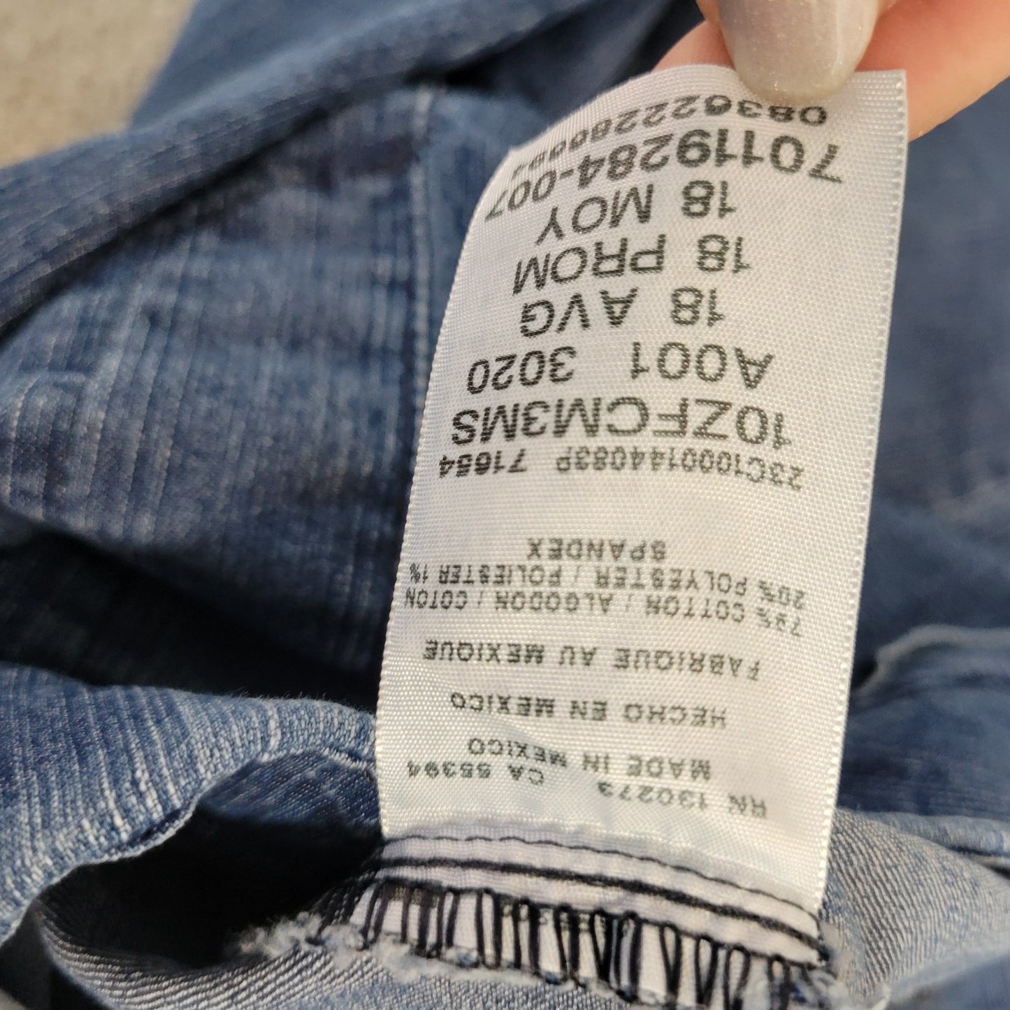 Chic Women Jeans 18 Plus Capri Pull On Medium Blue Denim Wash Cotton Blend Comfy