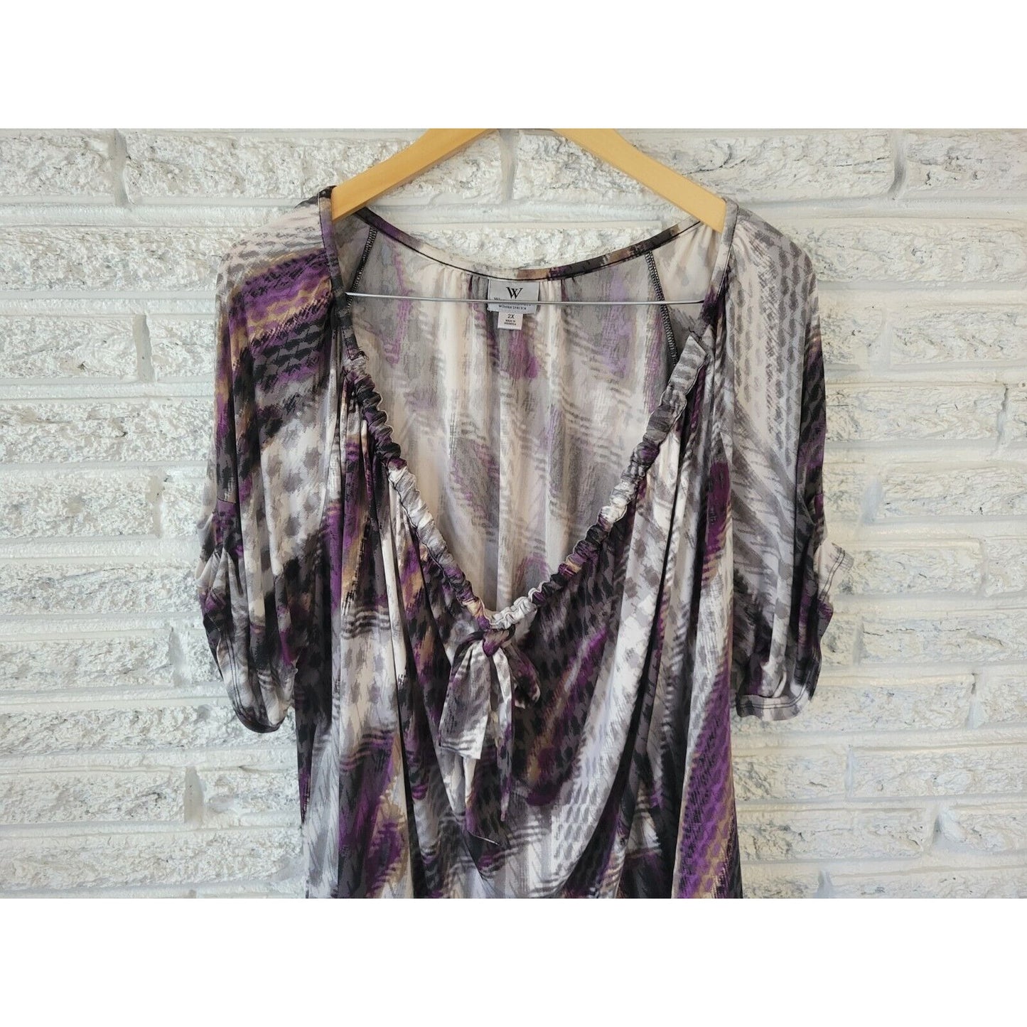 Worthington Purple Watercolor V-Neck Blouse Womens Plus Size Short Sleeve WAT36E