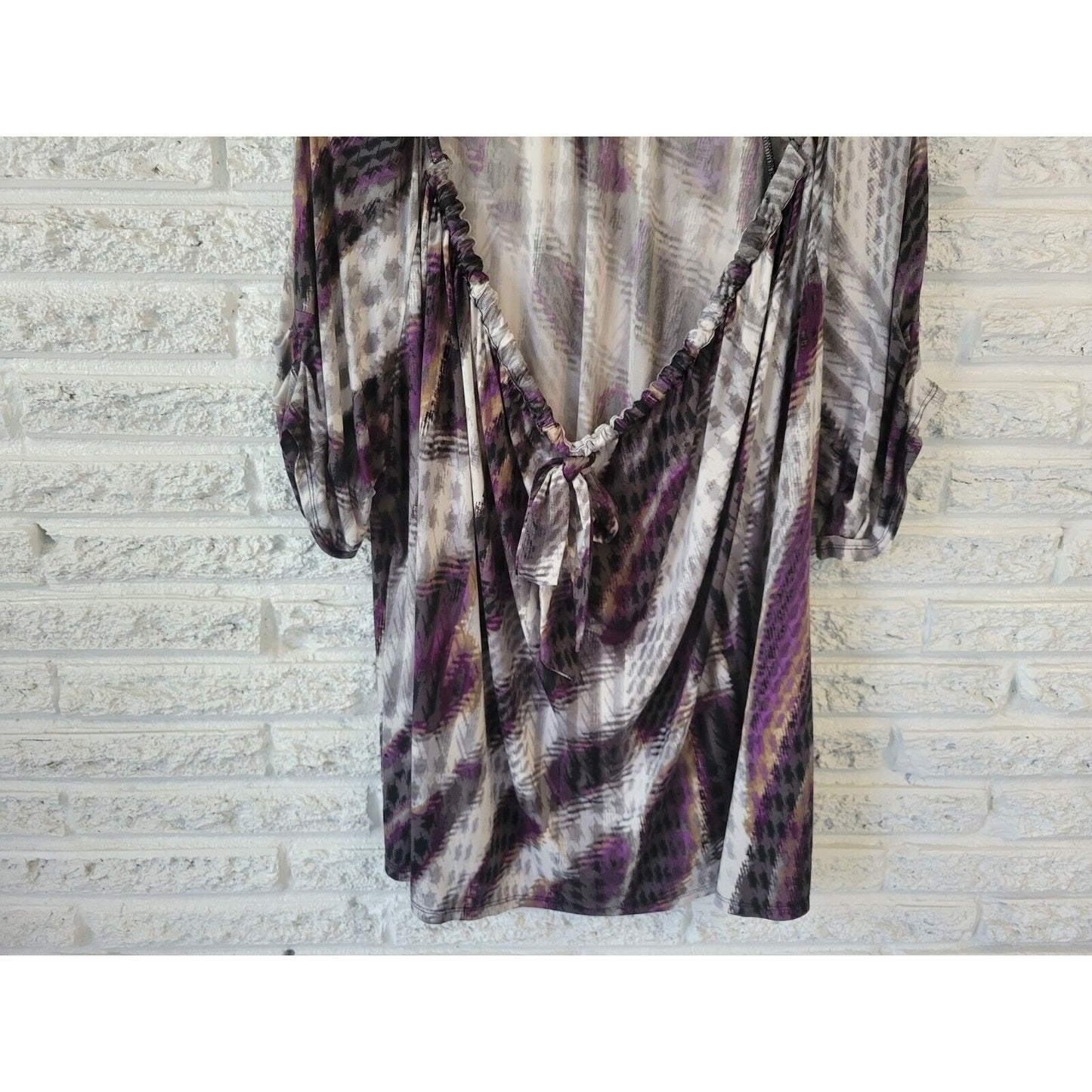 Worthington Purple Watercolor V-Neck Blouse Womens Plus Size Short Sleeve WAT36E