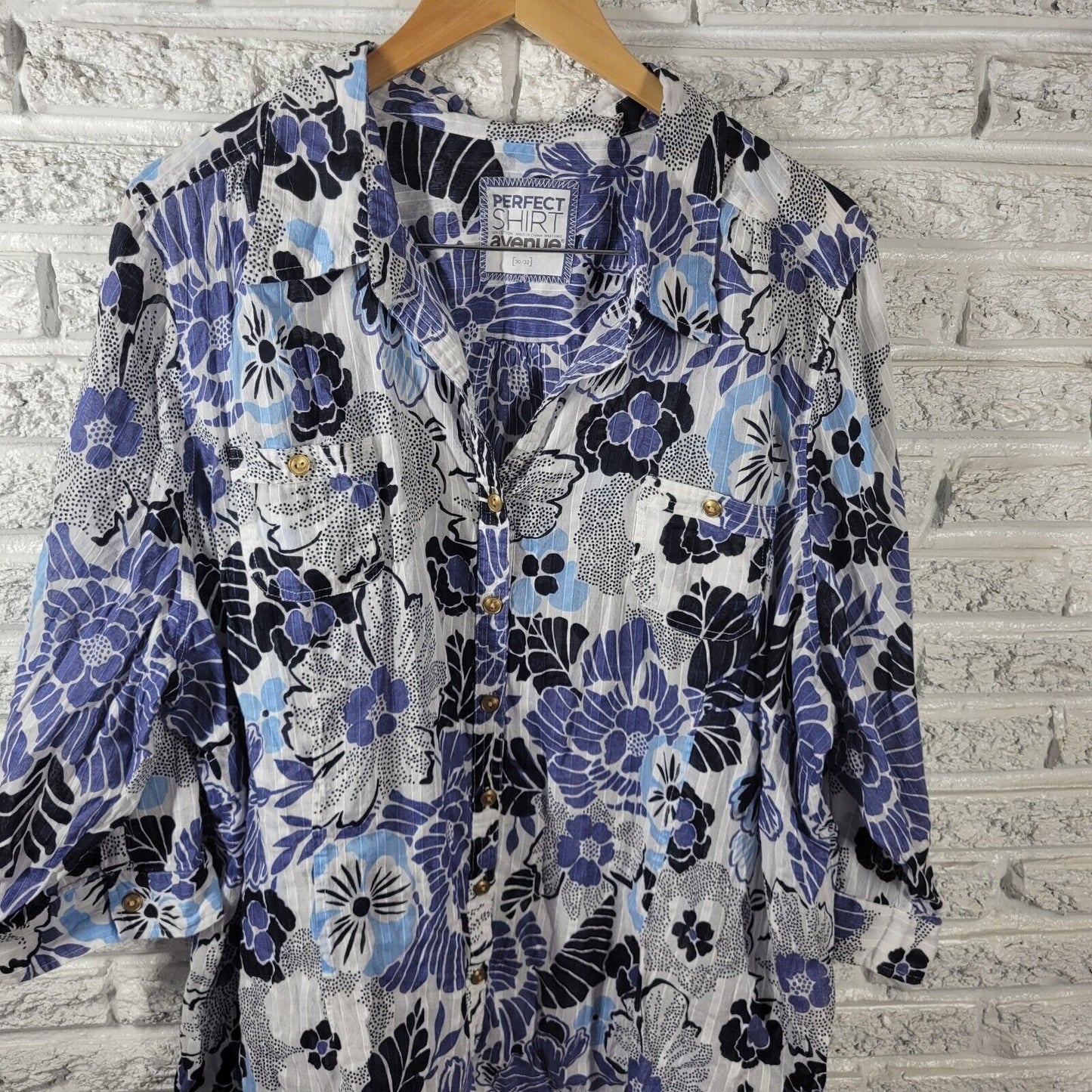 Avenue Perfect Shirt Womens Top 30 32 Roll Tab Sleeve Blue Floral Sheer Cotton