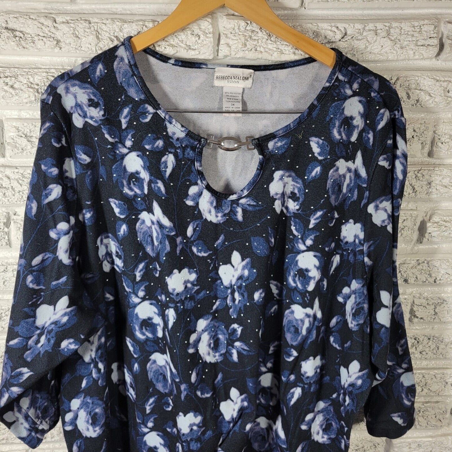 Rebecca Malone Women Top 3X Tunic 3/4 Sleeve Blue Roses Keyhole Rhinestones