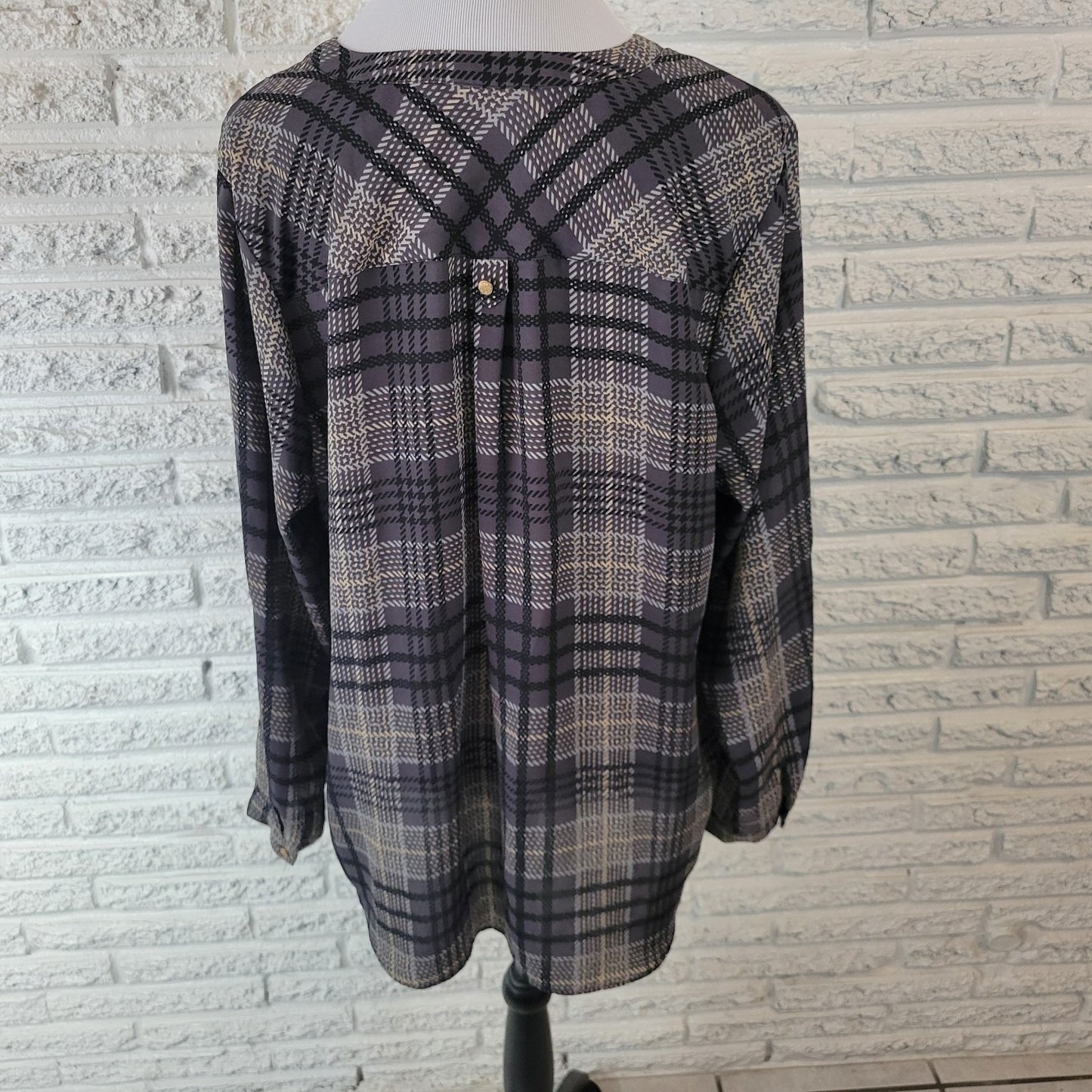 Investments II Womens Top 1X Plus Roll Tab Sleeve Polyester Gray Plaid Button