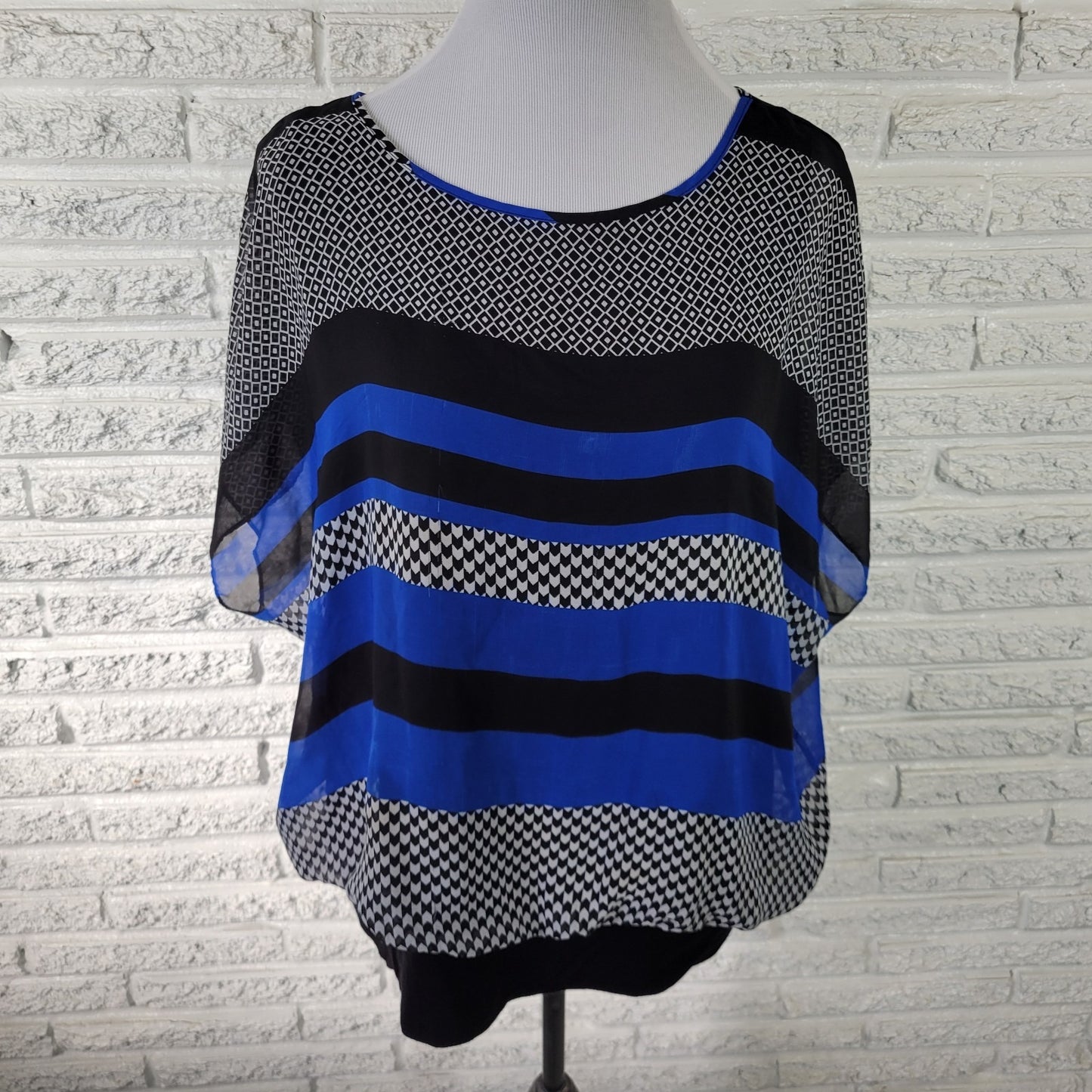 Alyx Women Top 1X Plus Sleeveless Blue Stripe Geometric Lined Casual Rayon Blend