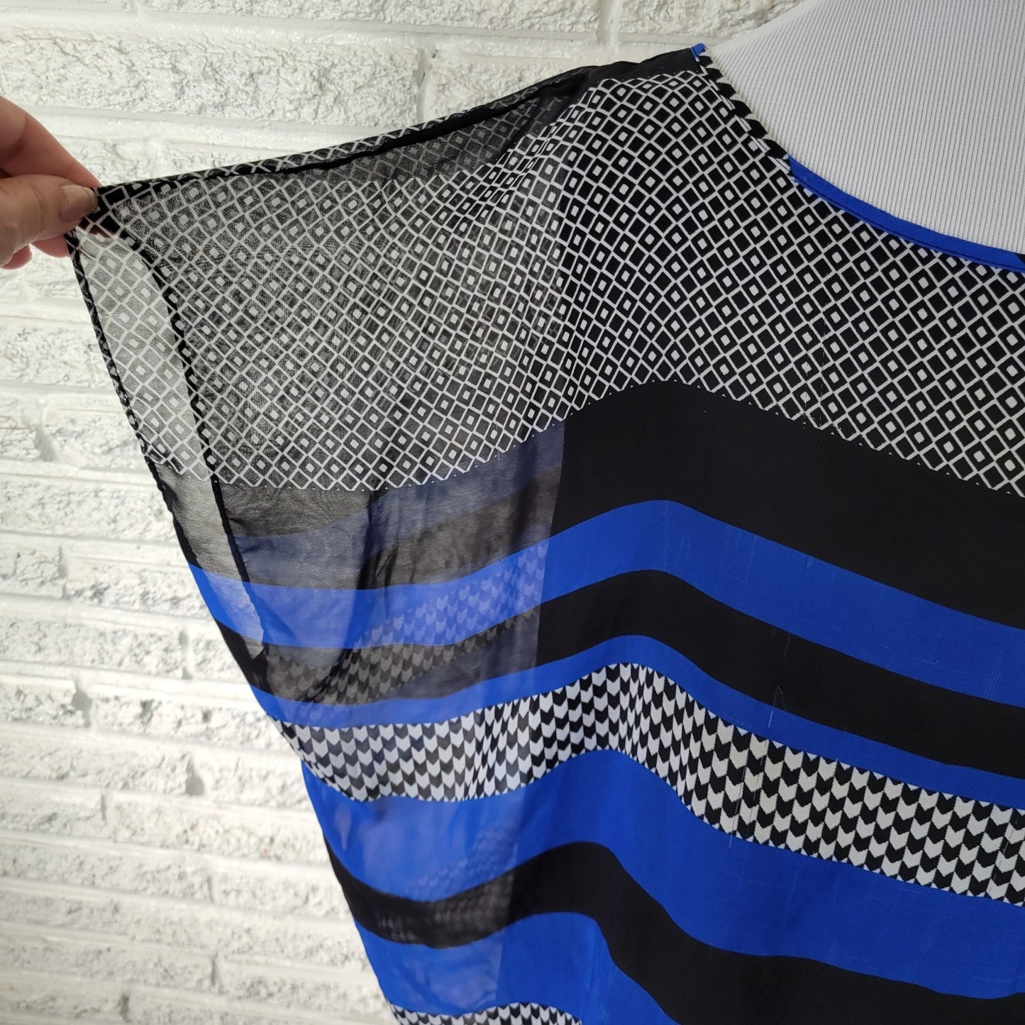 Alyx Women Top 1X Plus Sleeveless Blue Stripe Geometric Lined Casual Rayon Blend