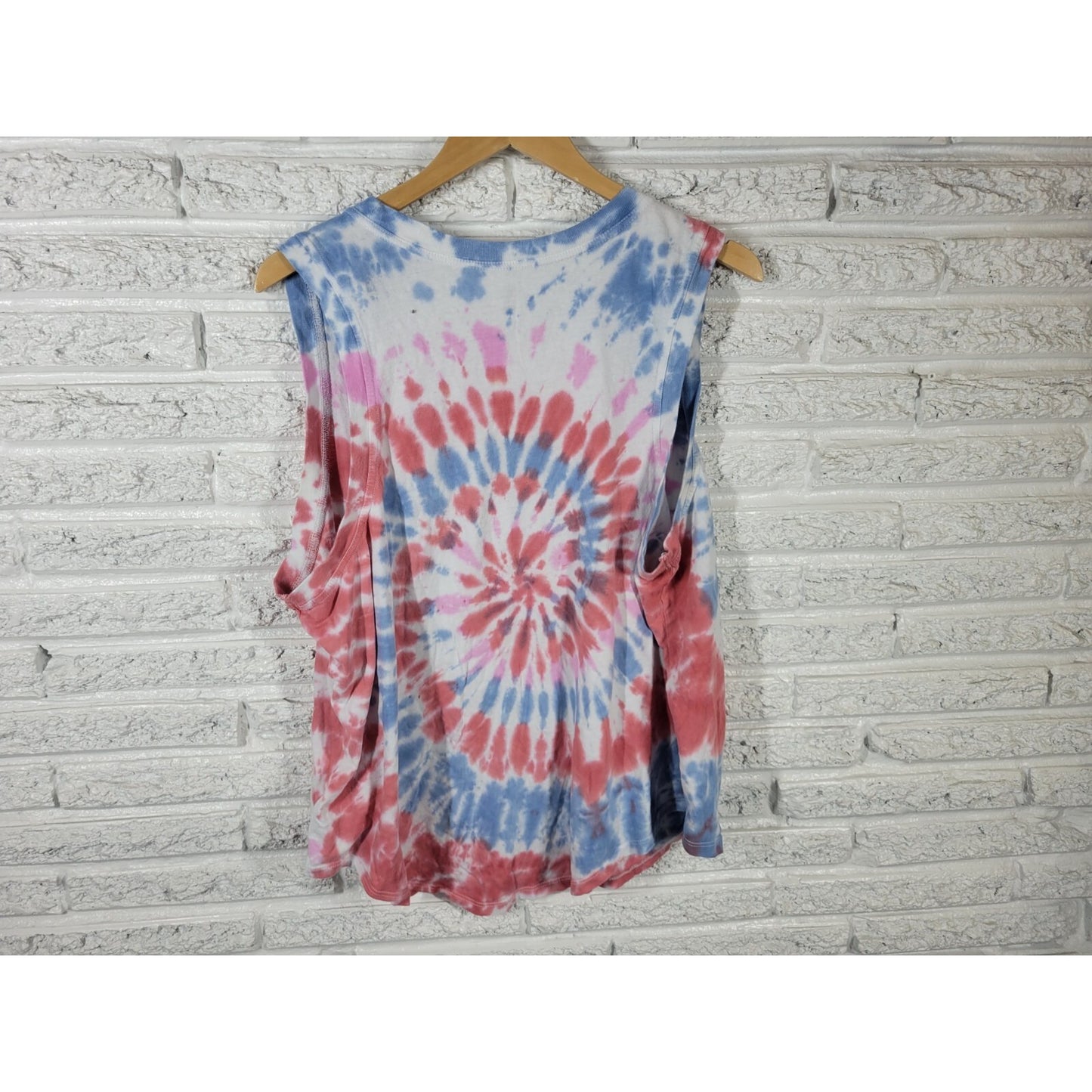 Fourth of July Womens Top XXL Plus Tee Sleeveless Blue Tie Dye American Mama