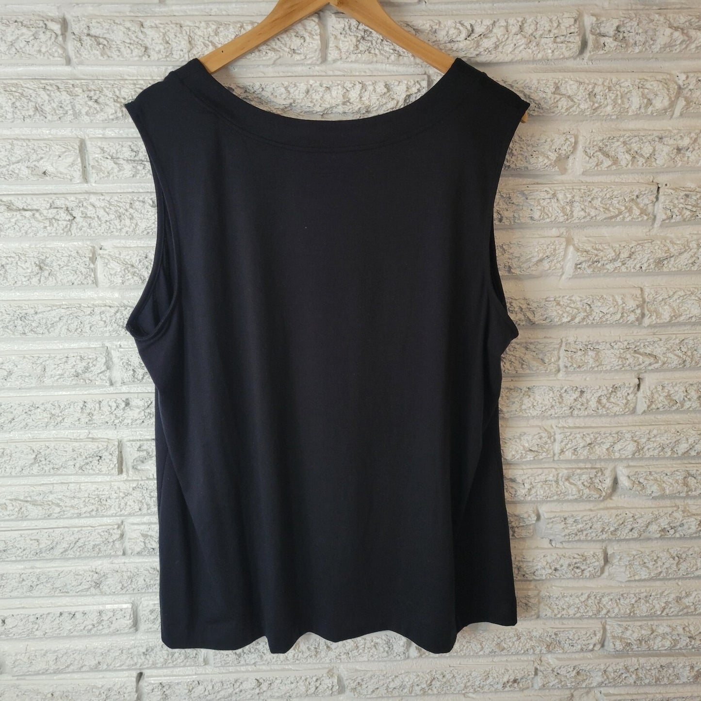 Lane Bryant Womens Top 26 28 Plus Tank Black Poly Blend Beaded Pleated Career