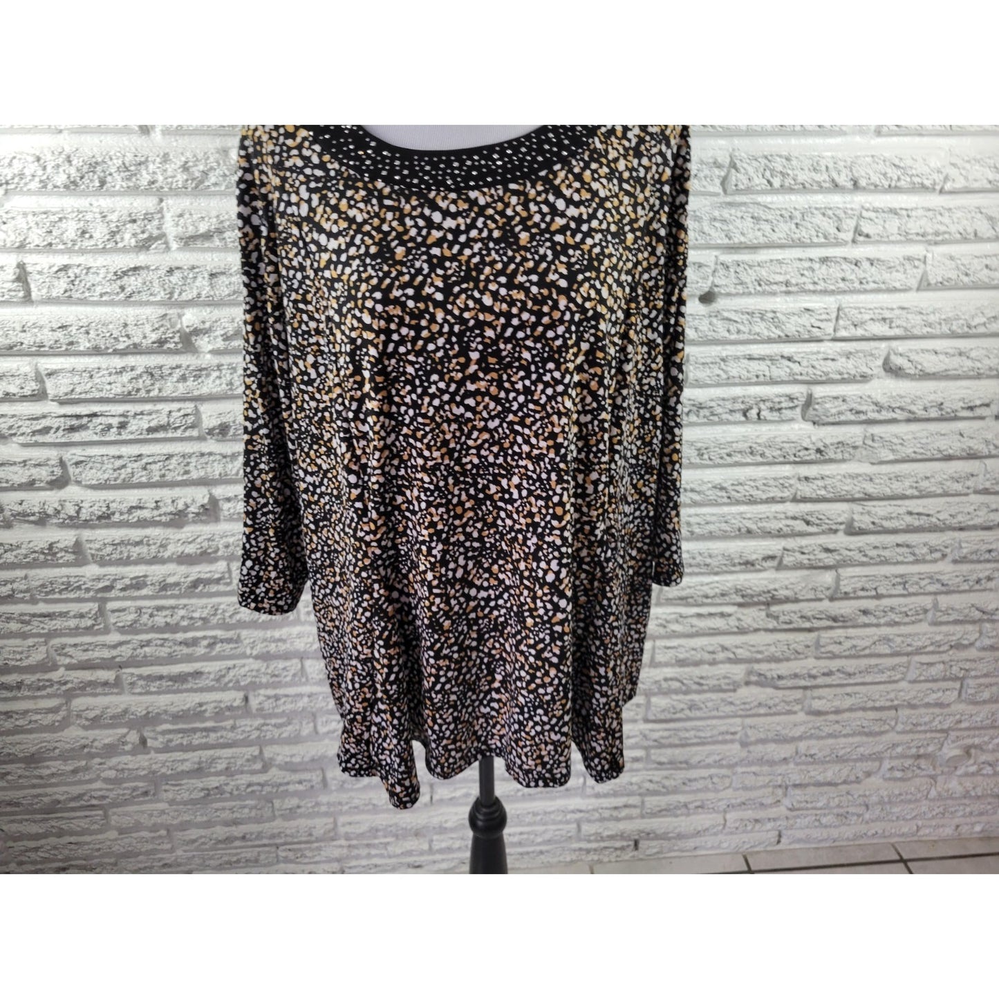 Kim Rogers Curvy Womens Top 2X Plus Tunic Black Animal Print Studded Career