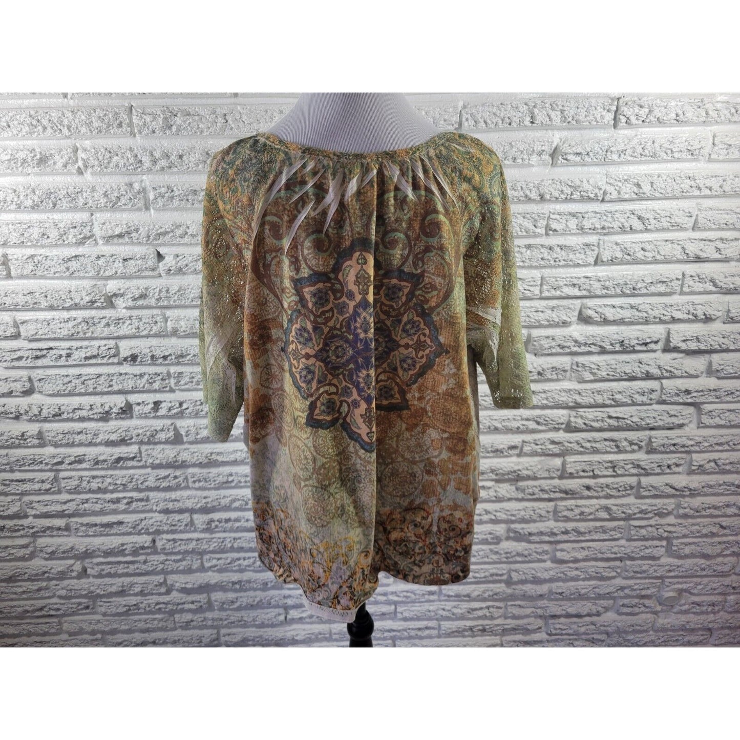 Catherines Womens Top 1X Short Sleeve Tan Mandala Mesh Rhinestone Keyhole Laser