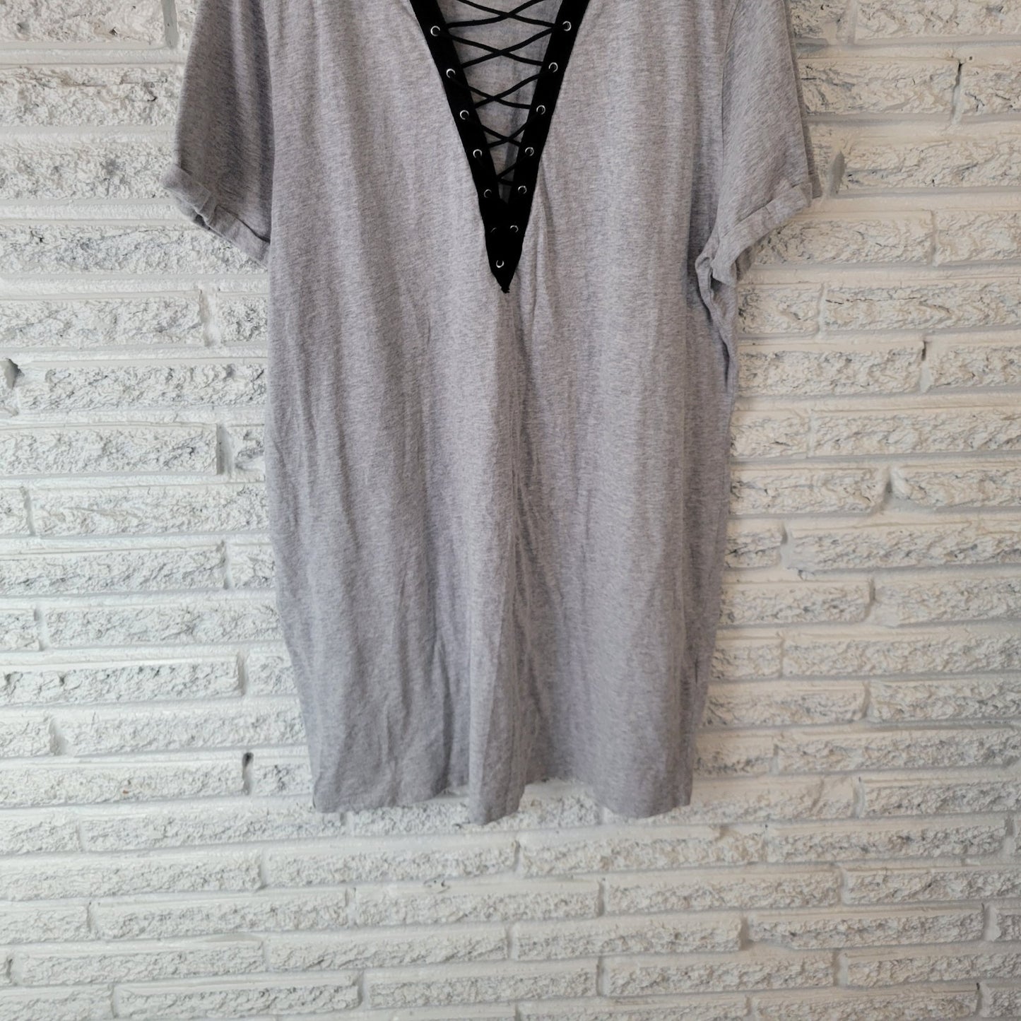 Forever 21 Womens Pajama Top 2X Plus Cuff Short Sleeve Gray Comfy Lace Up Lounge