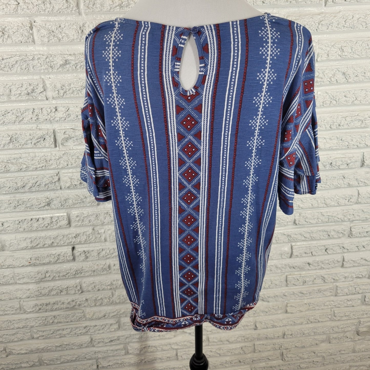 Westport Women's XL Blue Red Geometric Flutter Ruffle Sleeve Keyhole Back Blouse